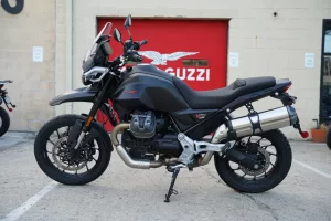 2025 Moto Guzzi V85 - Strada Black