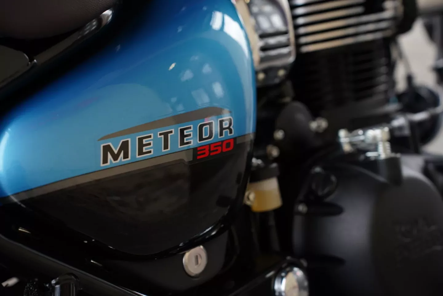 6727b0ccf0ae142572135494 2024 Royal Enfield Meteor 350 - Supernova Blue