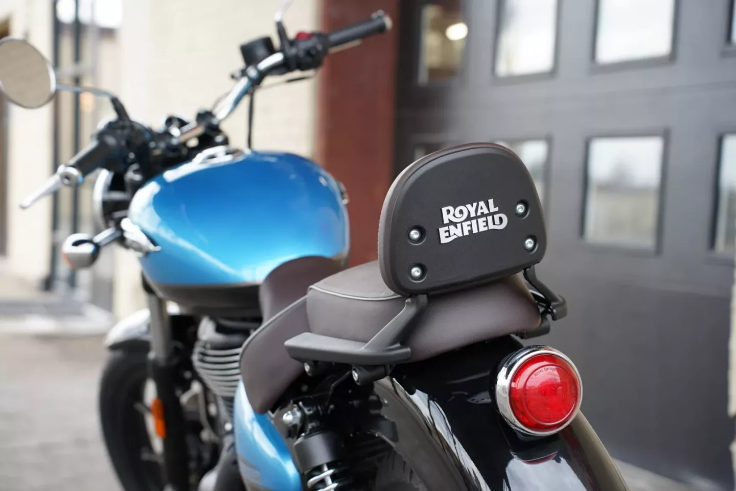 6727b0db362bf066d43232c4 2024 Royal Enfield Meteor 350 - Supernova Blue
