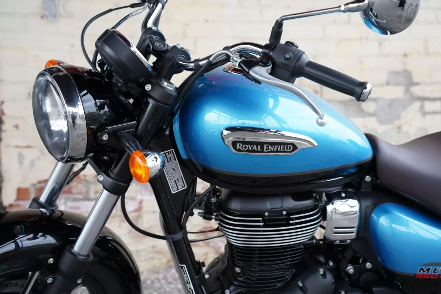 6727b0e0be8eea71b3260ba0 2024 Royal Enfield Meteor 350 - Supernova Blue