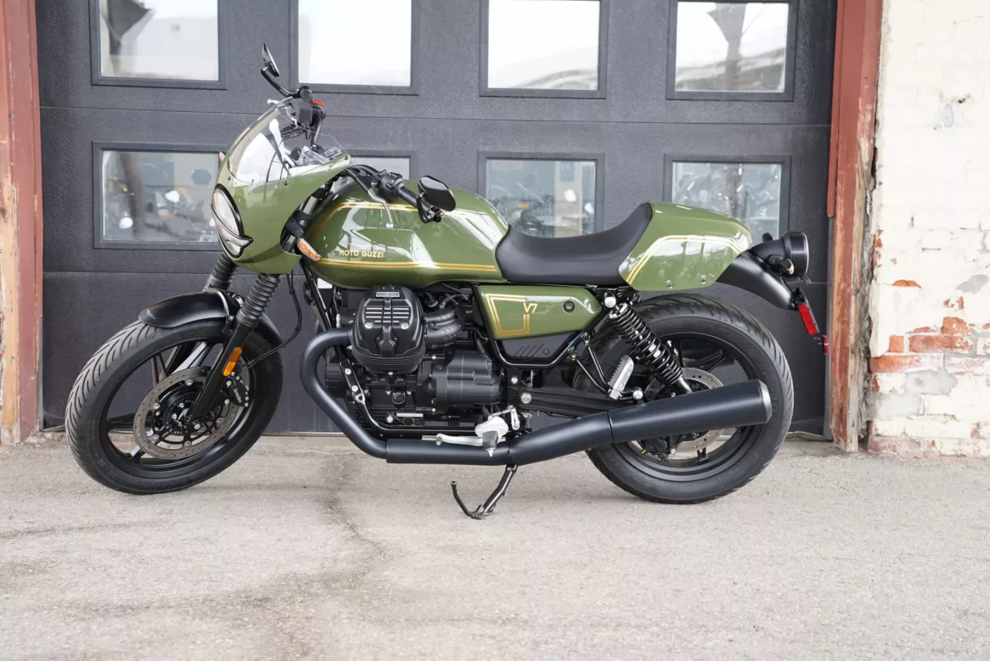 2024 Moto Guzzi V7 Stone - Forest Green Sketch Kit