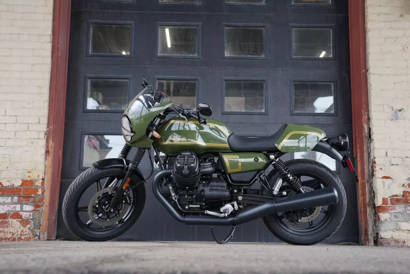 2024 Moto Guzzi V7 Stone - Forest Green Sketch Kit