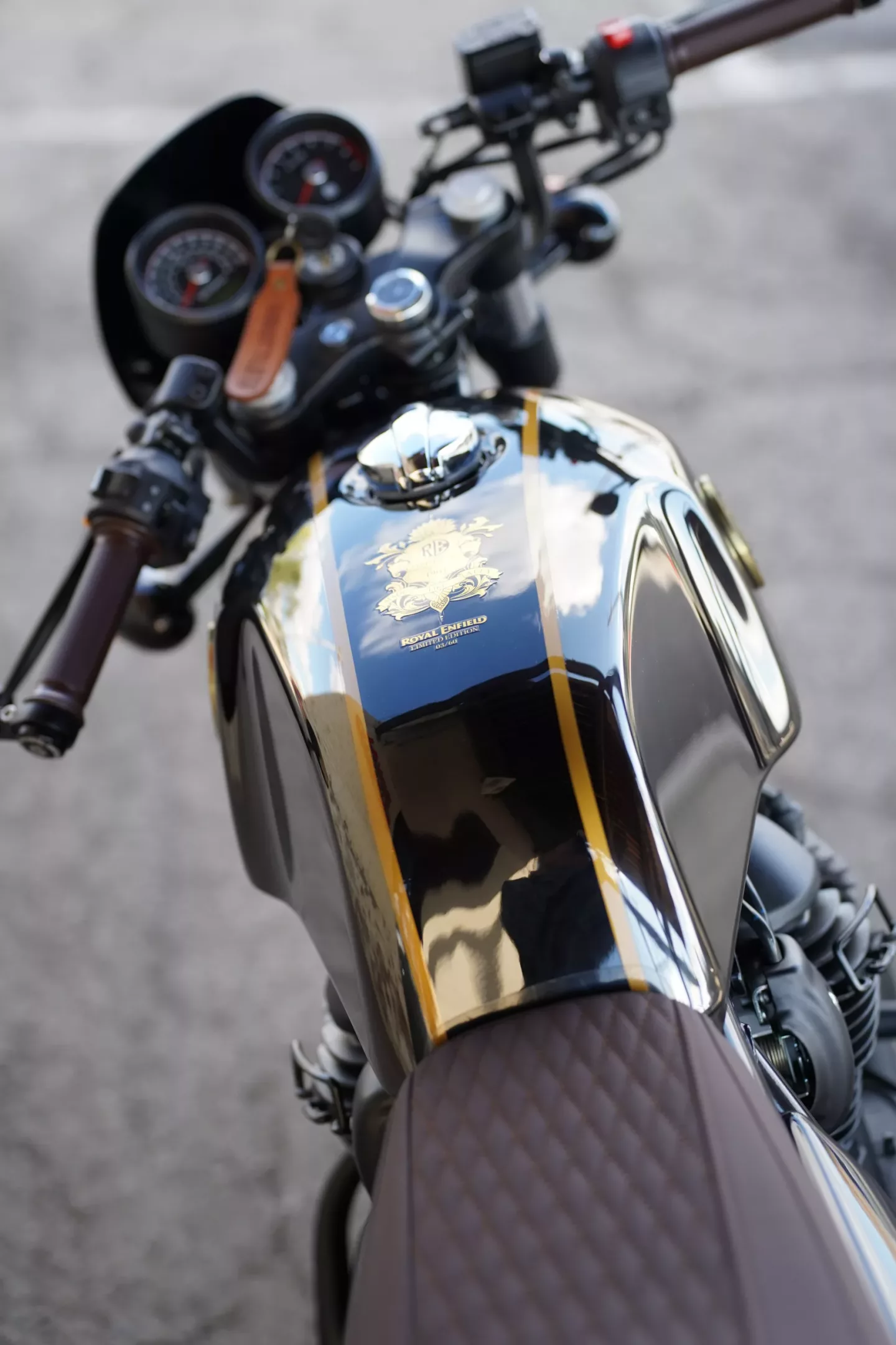 68fbd8c27365bfd9fe0d3462 2022 Royal Enfield Continental GT 650 - 120th Anniversary Edition