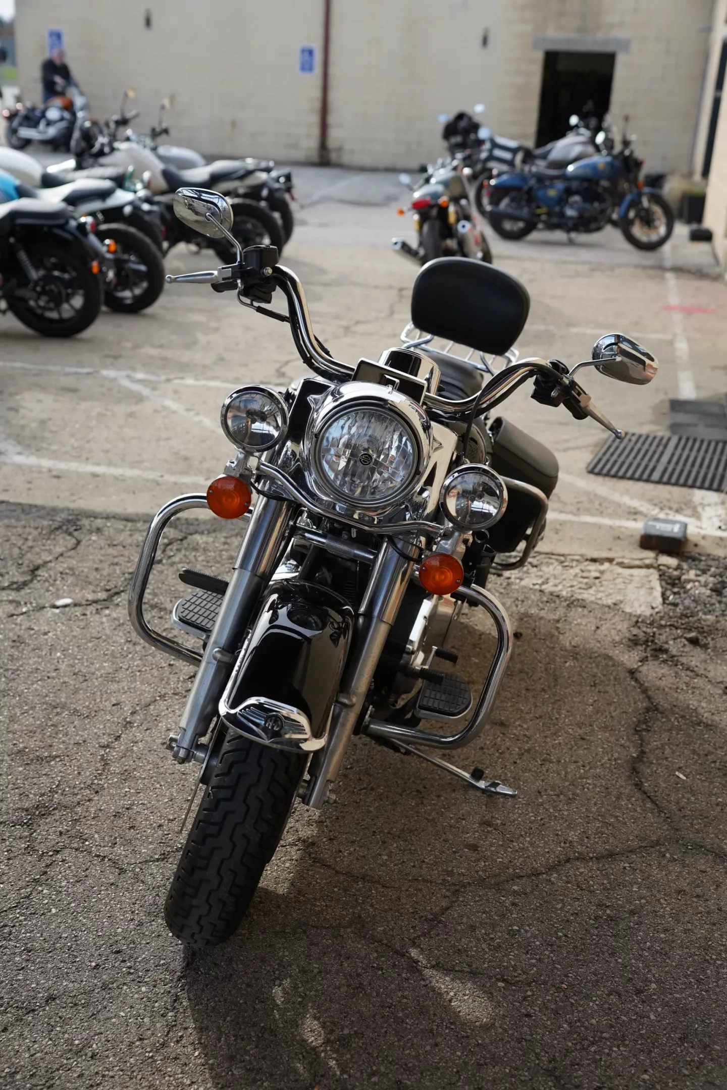 69110356a8f562194f092968 2005 Harley-Davidson Road King