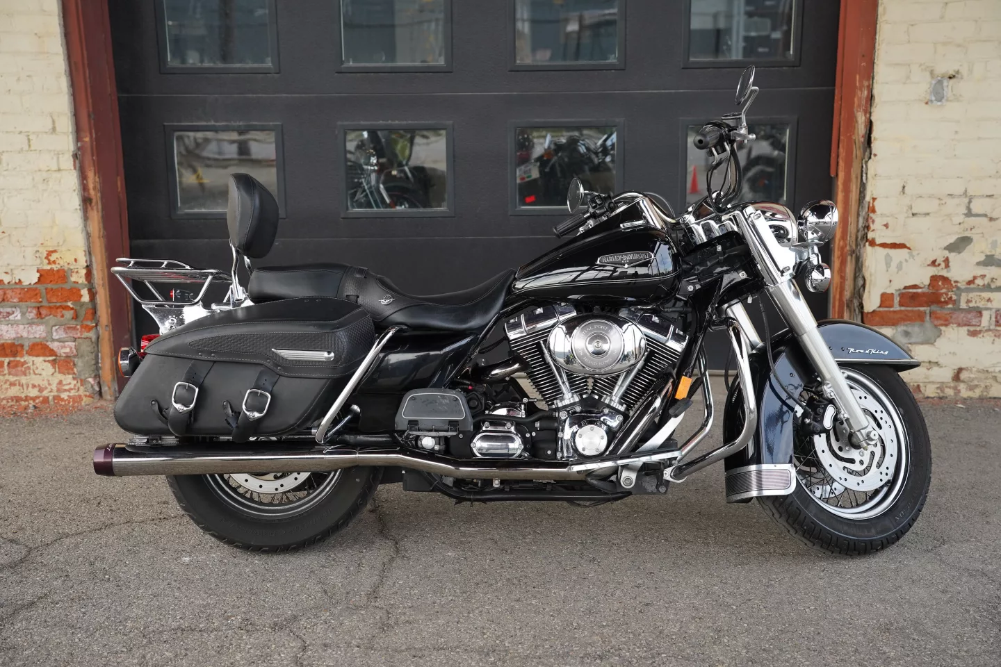 691103659f35ca7f180d9fe2 2005 Harley-Davidson Road King