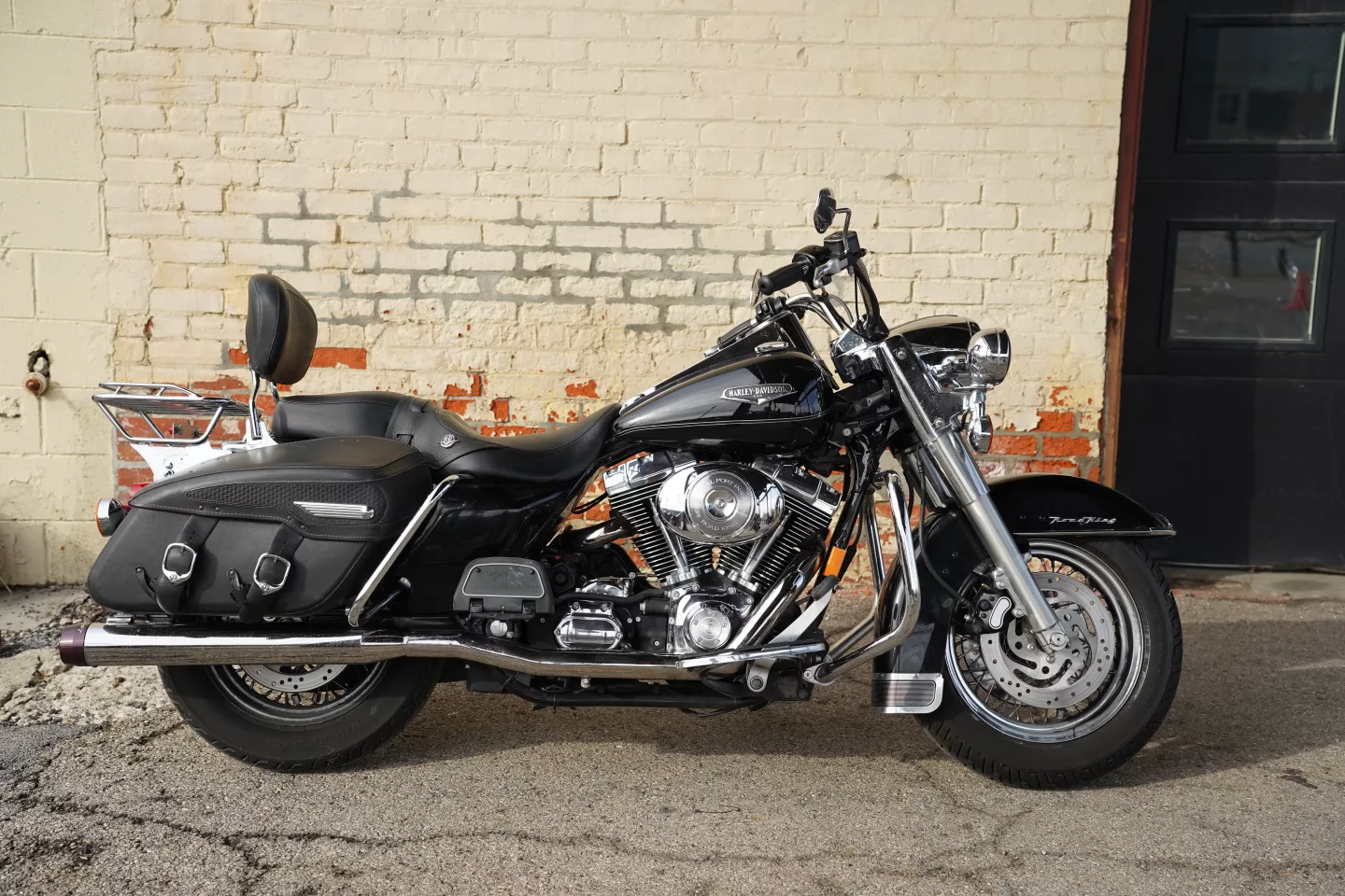 6911045d4e1d8708070a8d02 2005 Harley-Davidson Road King