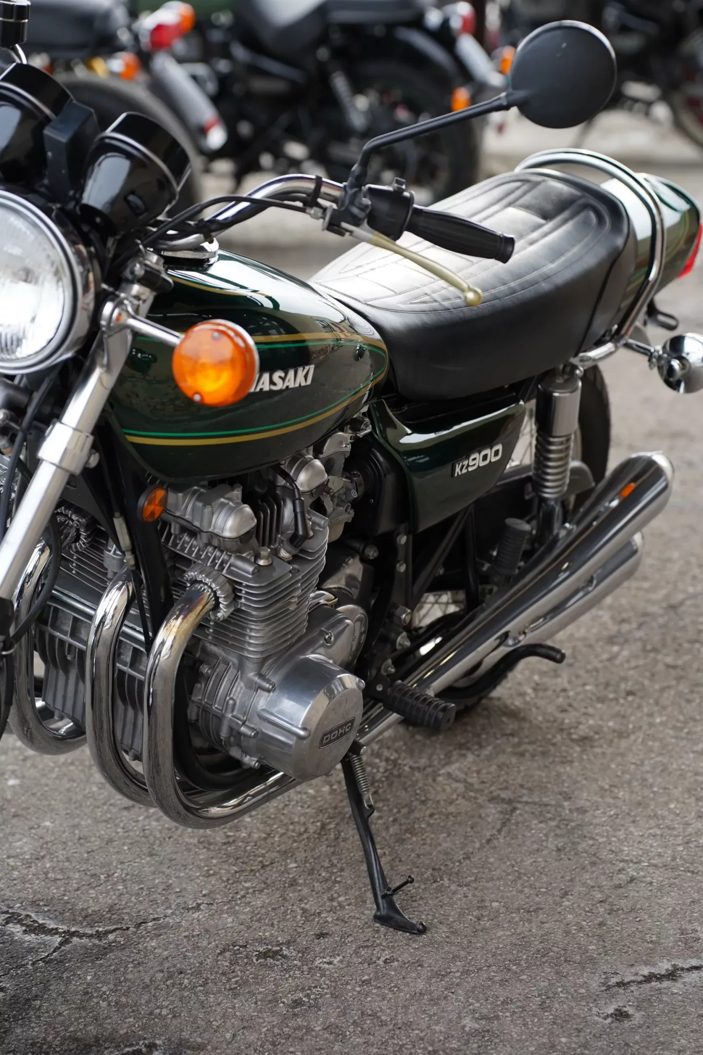 699344c7153d8d8ffb029852 1976 Kawasaki KZ900