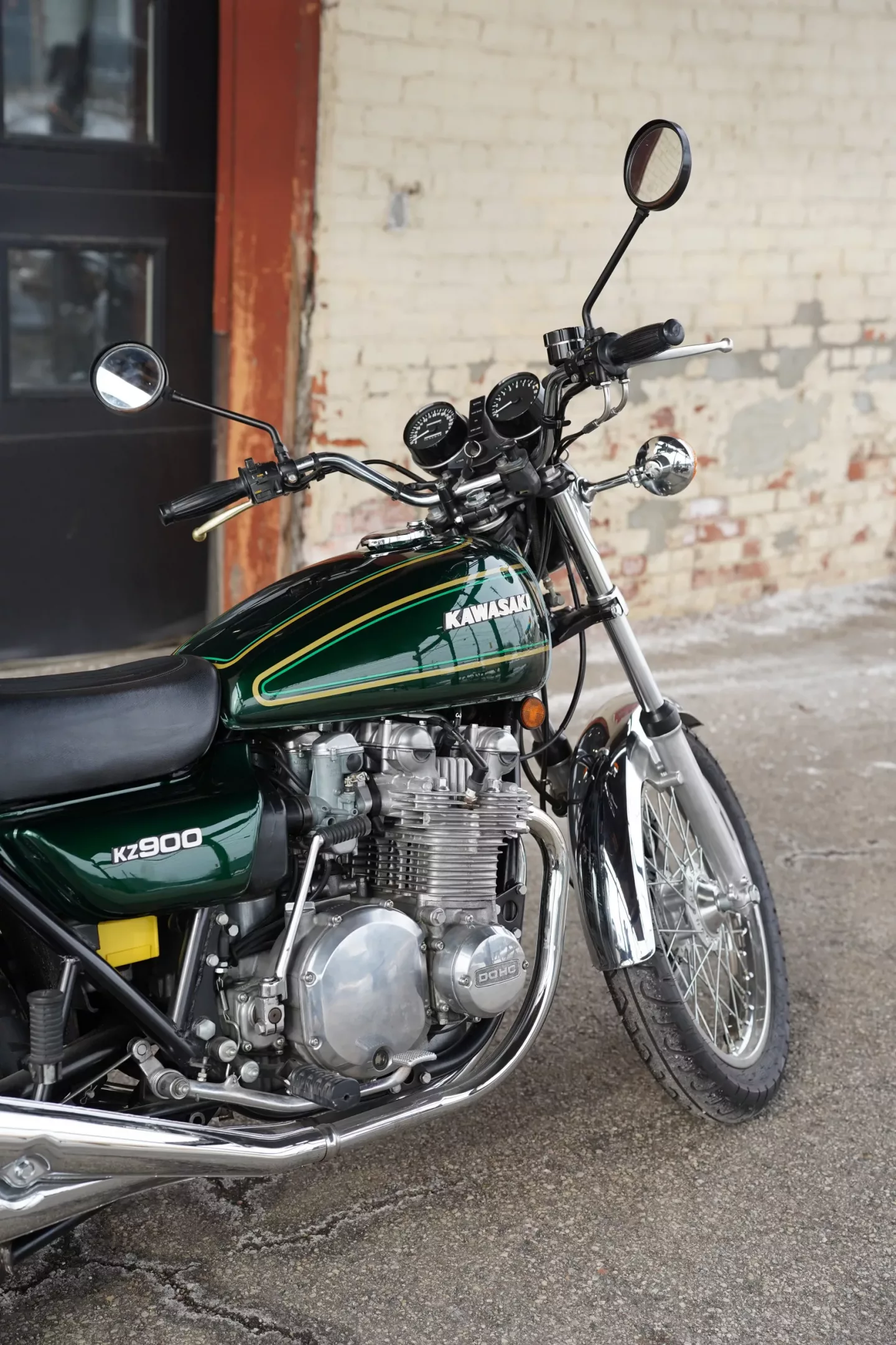 699344dc307be72ad4024173 1976 Kawasaki KZ900