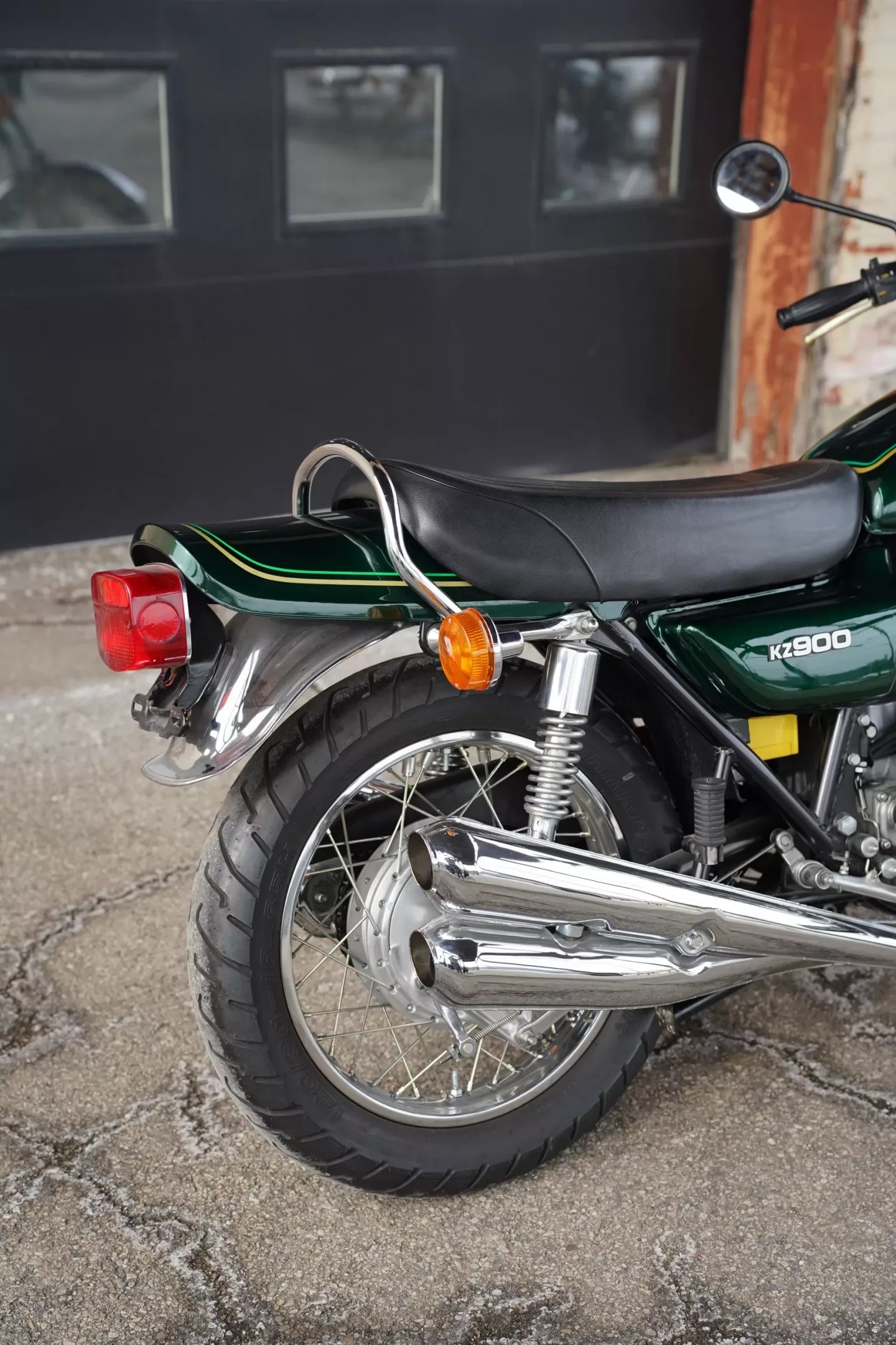 699344e35de63e29570866b2 1976 Kawasaki KZ900