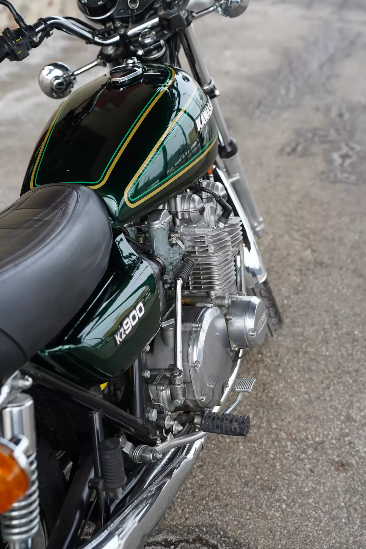 6993453da8a6e9baf4062182 1976 Kawasaki KZ900