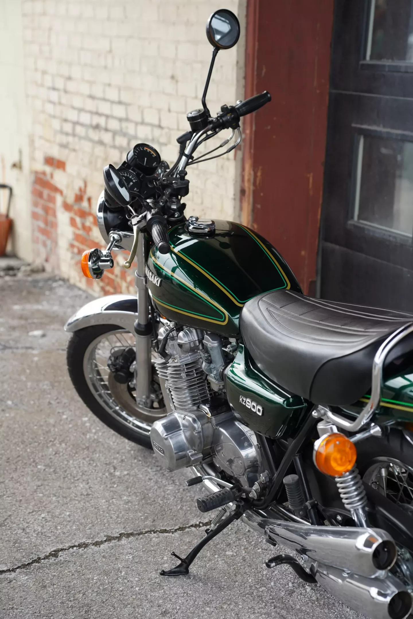 6993458cd94943f424009203 1976 Kawasaki KZ900