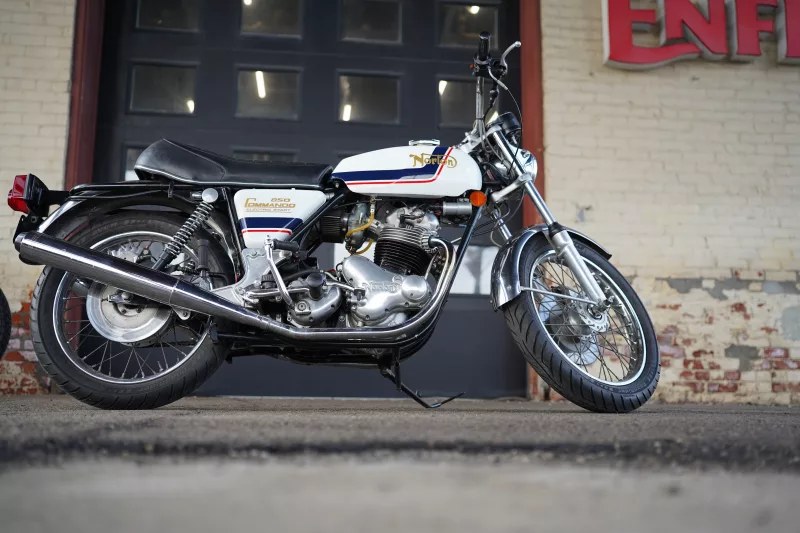 1975 Norton Commando 850