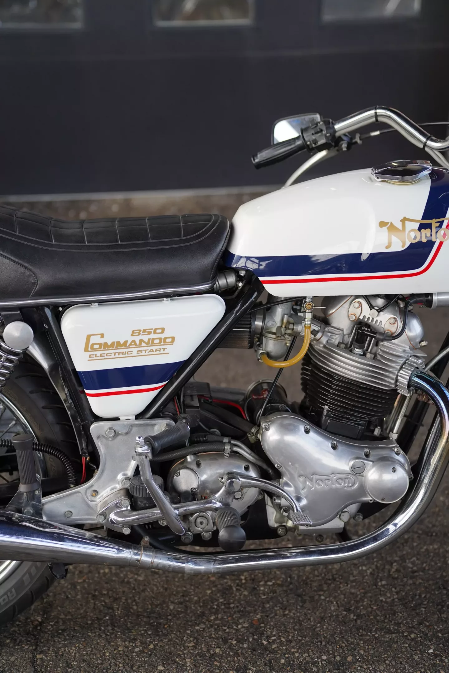 69a08c8563d0811220079312 1975 Norton Commando 850