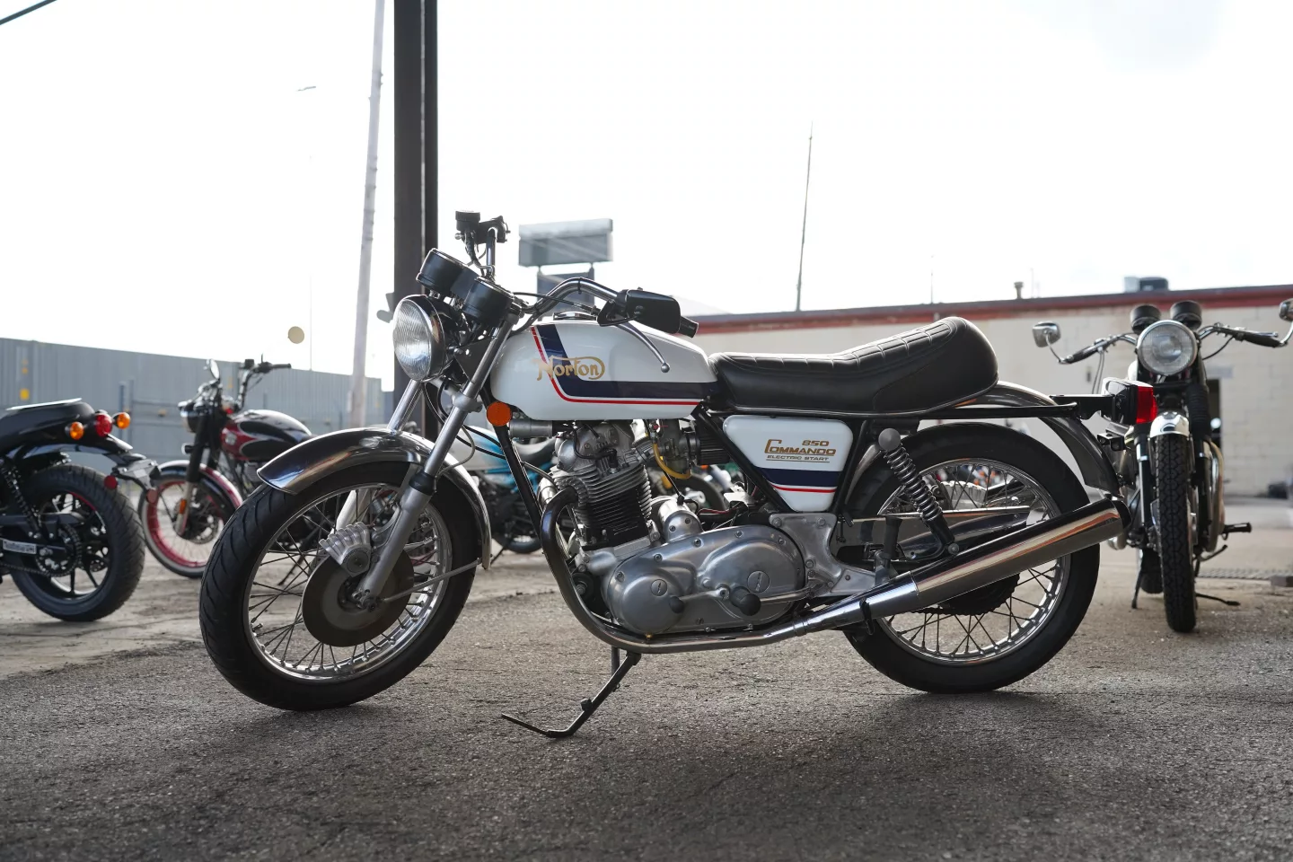 69a08d442c78ecbd4e063fe3 1975 Norton Commando 850