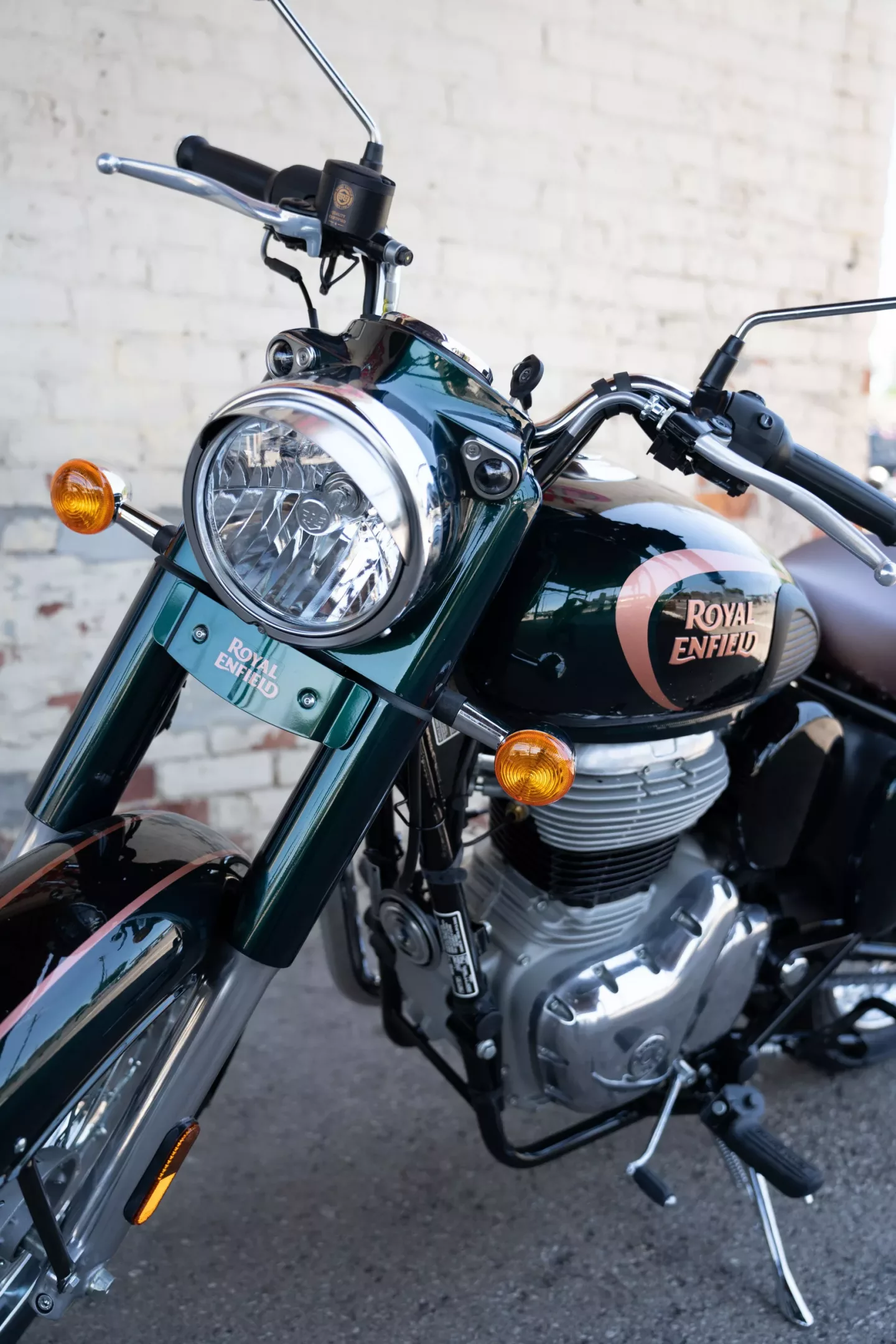 2024 Royal Enfield Classic 350 - Halcyon Green