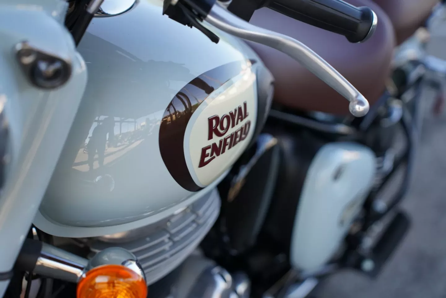 69bacca0cc0d0de15f0f19e6 2024 Royal Enfield Classic 350 - Halcyon Grey
