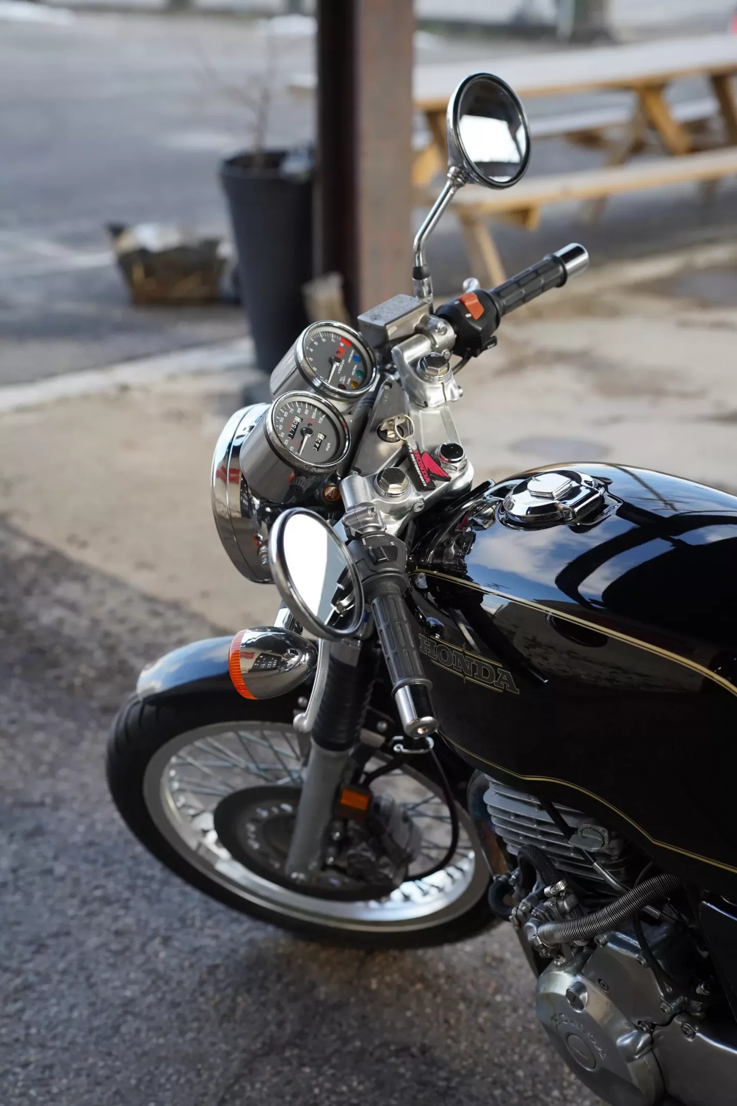 69c54252075326df090a1025 1989 Honda GB500TT