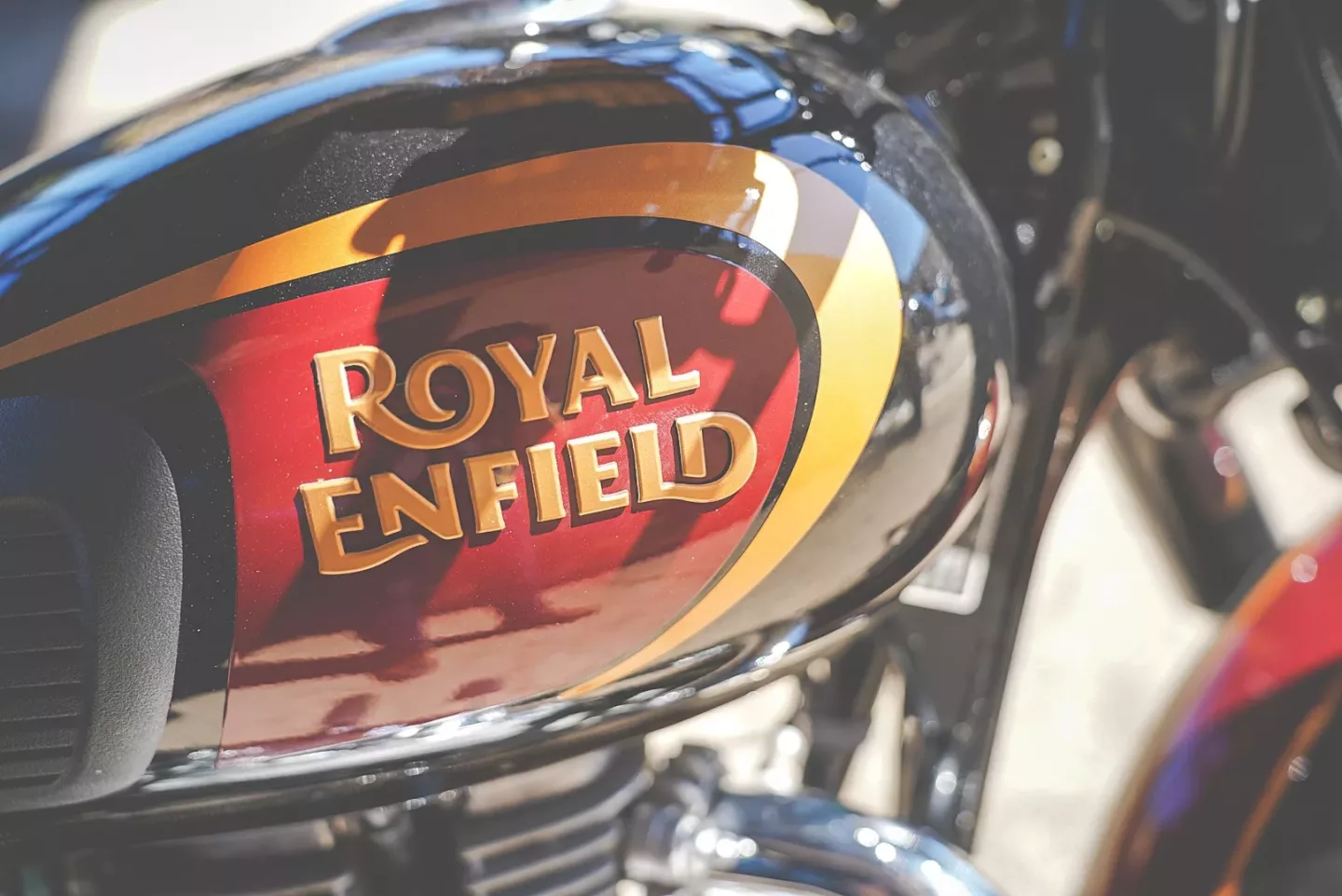 84C32E11-CF67-480E-A31F-A9C6B39F94F5 2024 Royal Enfield Classic 350 - Halcyon Black