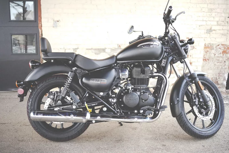 2024 Royal Enfield Meteor 350 - Stellar Black