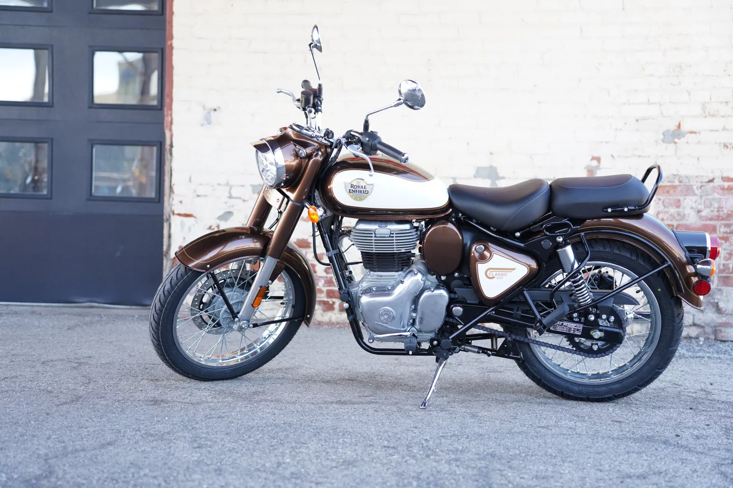 DSC00084 2027 Royal Enfield Classic 350 - Medallion Bronze
