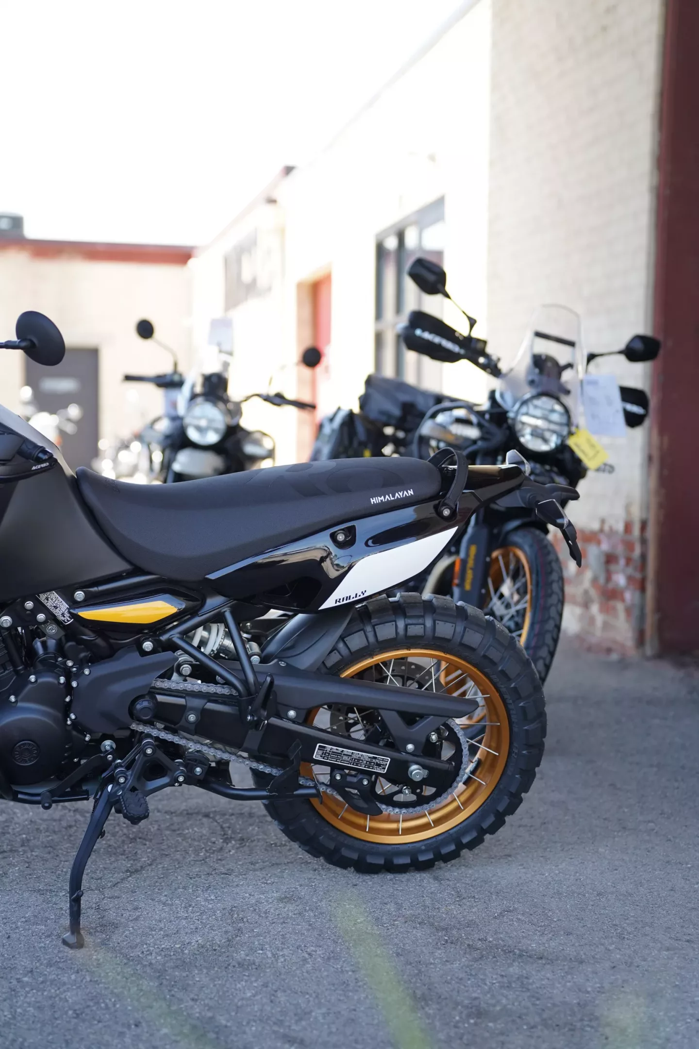 DSC00115 2026 Royal Enfield Himalayan - Hanle Black Tubeless Rally Edition