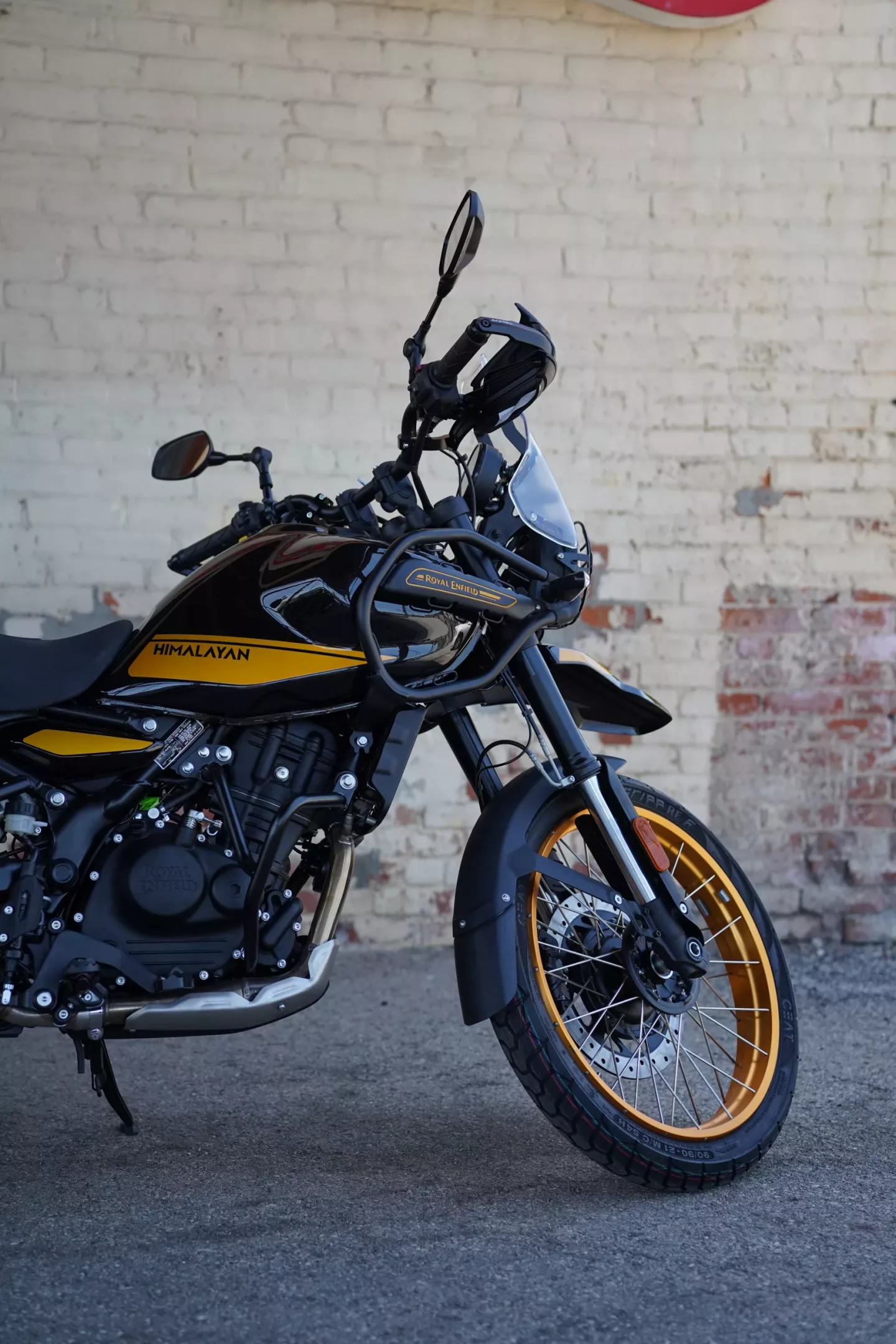 DSC00127 2026 Royal Enfield Himalayan - Hanle Black Tubeless Adventure Edition