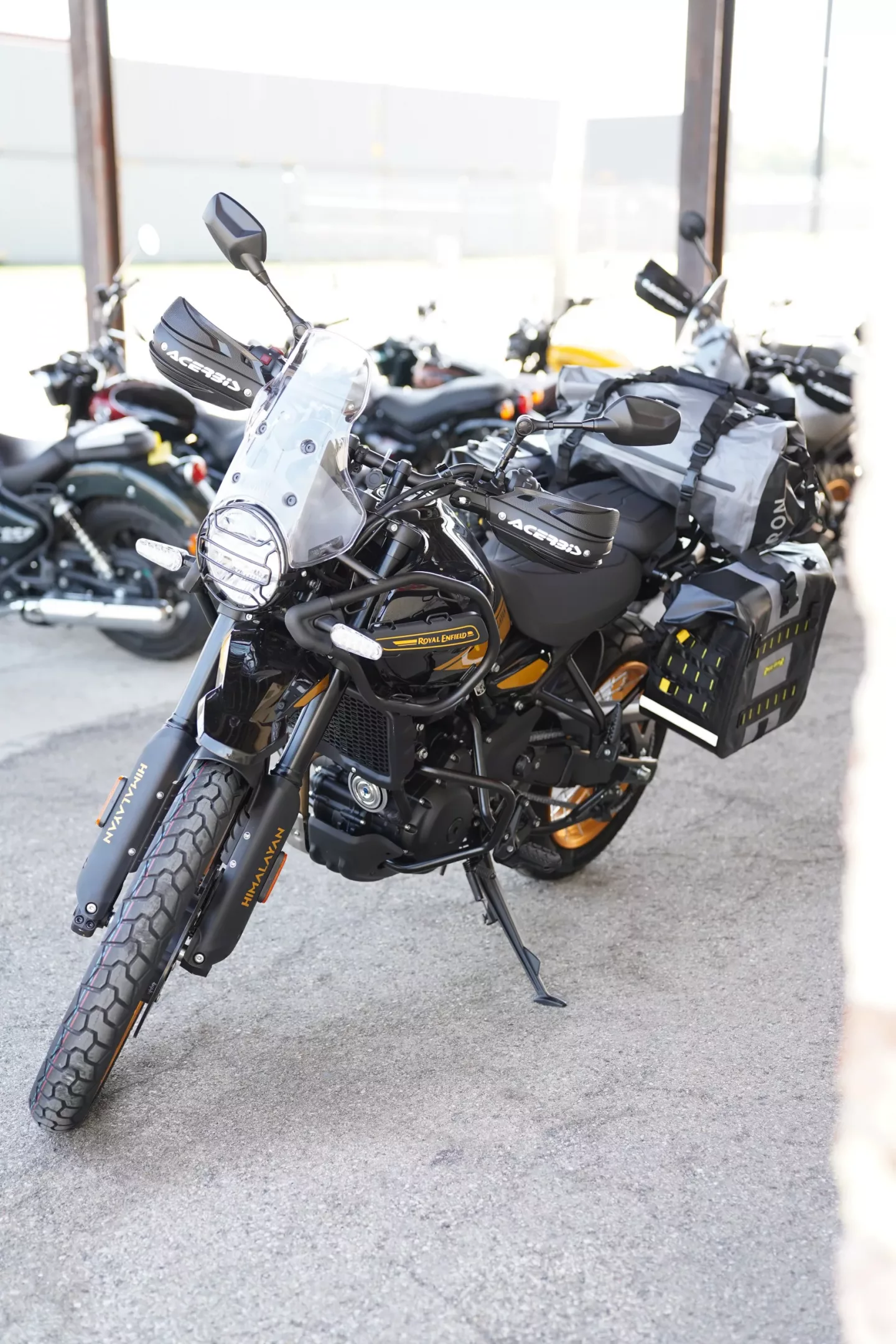 DSC00137 2026 Royal Enfield Himalayan - Hanle Black Tubeless Adventure Edition
