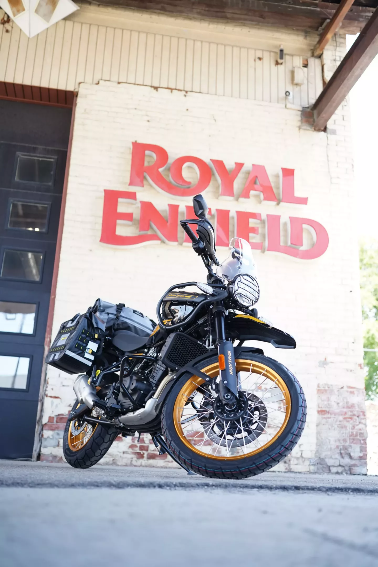 DSC00144 2026 Royal Enfield Himalayan - Hanle Black Tubeless Adventure Edition