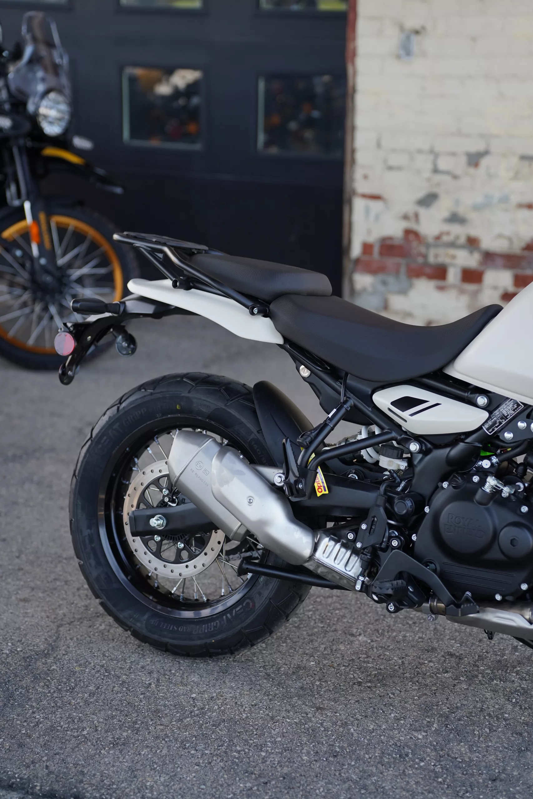 2026 Royal Enfield Himalayan - Kaza Brown Lowered Edition - Image 18