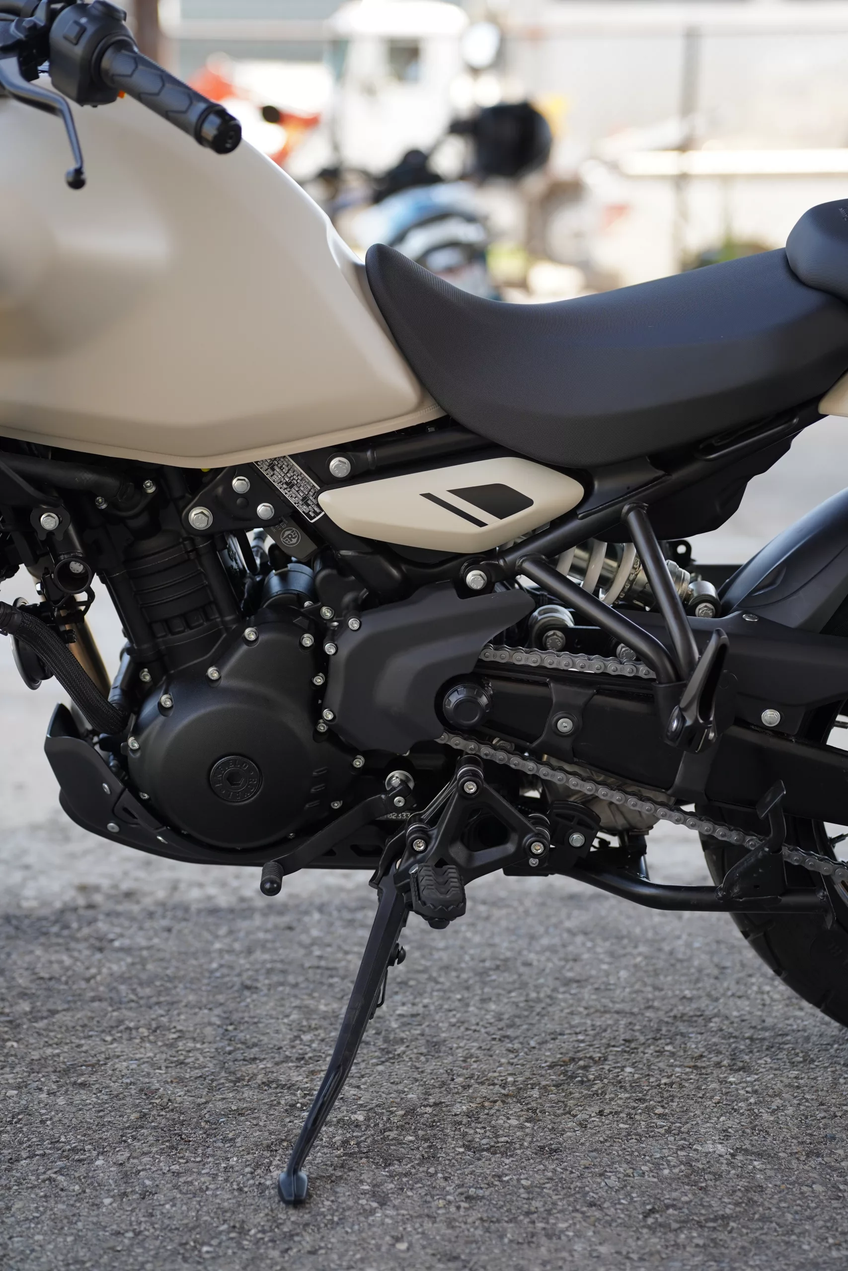 2026 Royal Enfield Himalayan - Kaza Brown Lowered Edition - Image 10