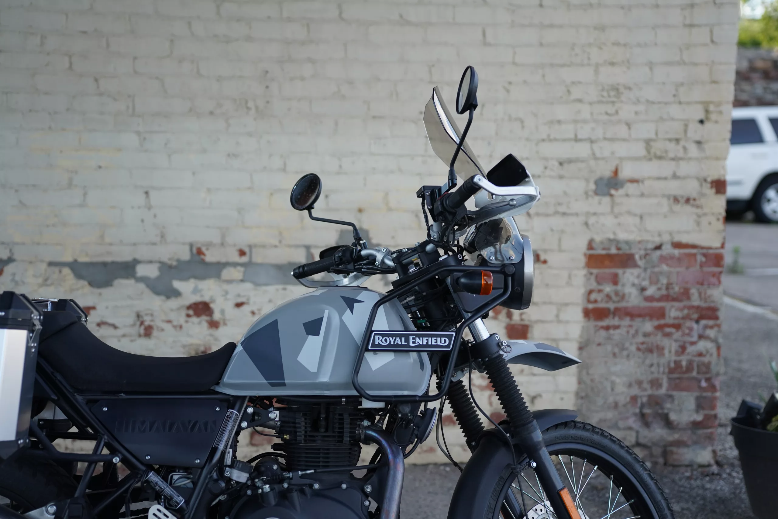 2019 Royal Enfield Himalayan 411 - Sleet Grey - Image 60