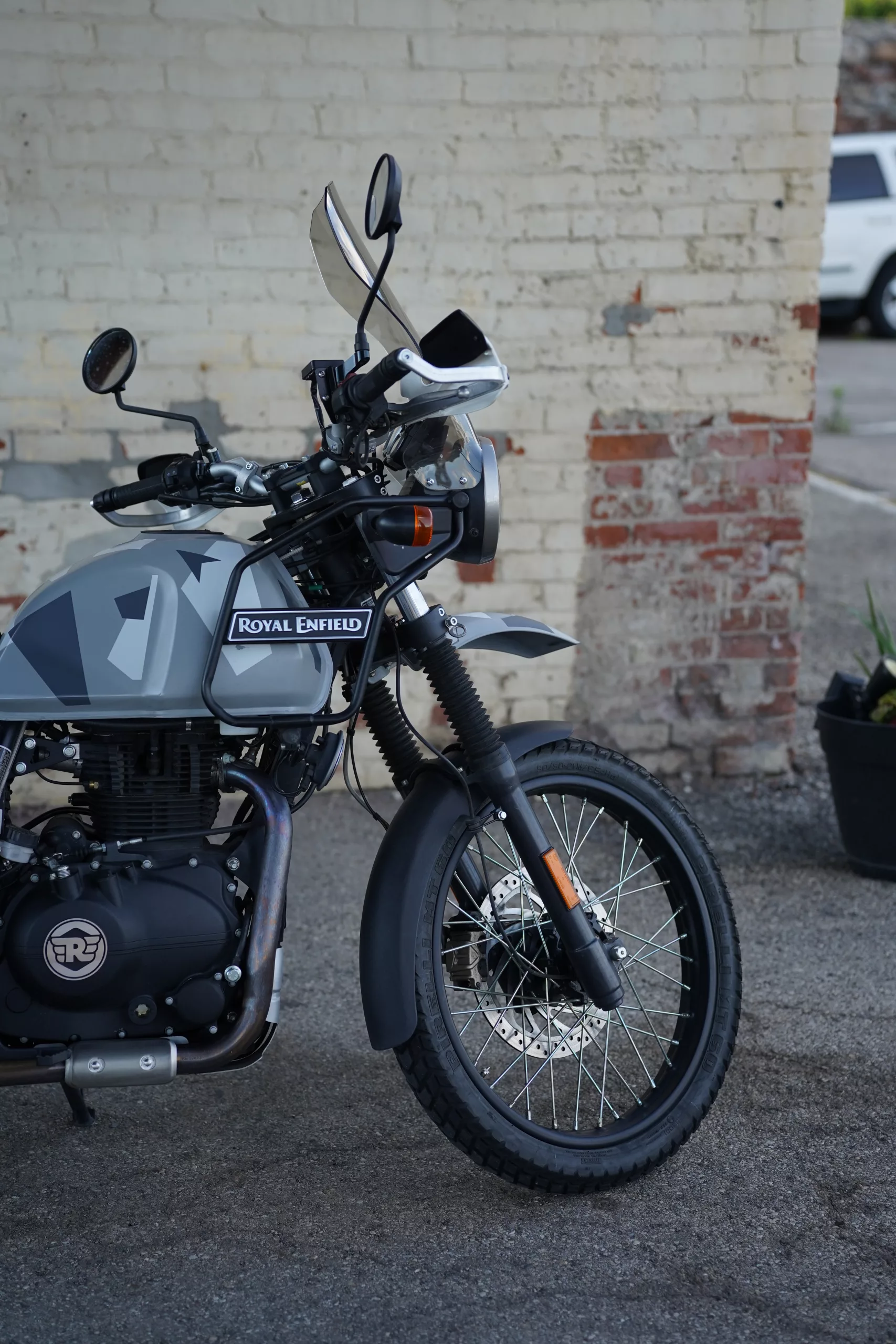 2019 Royal Enfield Himalayan 411 - Sleet Grey - Image 58