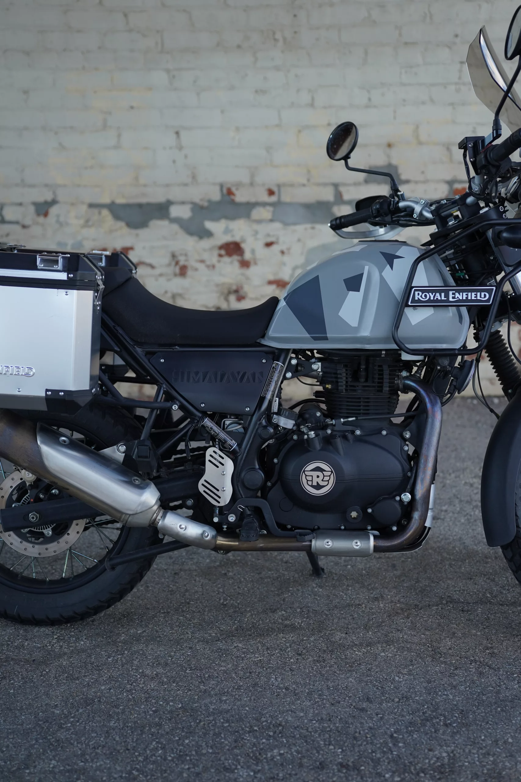 2019 Royal Enfield Himalayan 411 - Sleet Grey - Image 59