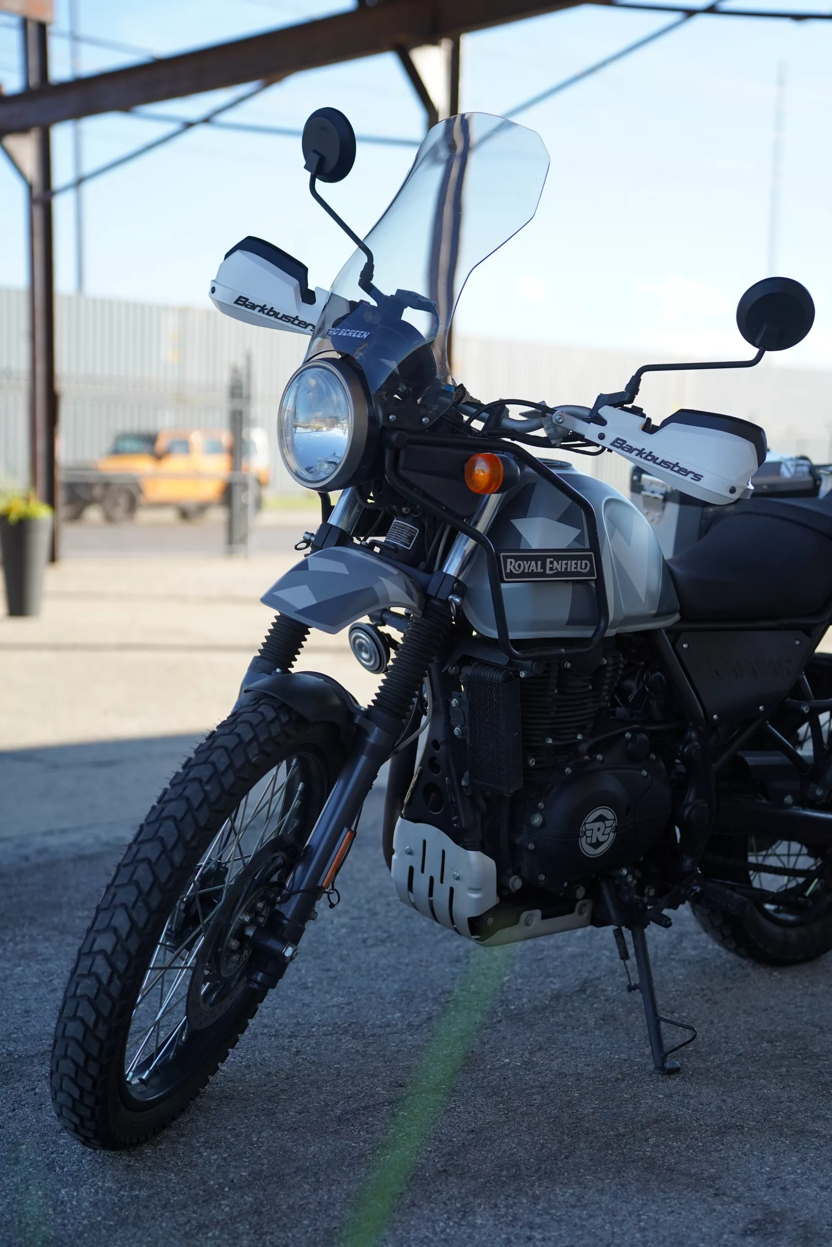 2019 Royal Enfield Himalayan 411 - Sleet Grey - Image 44