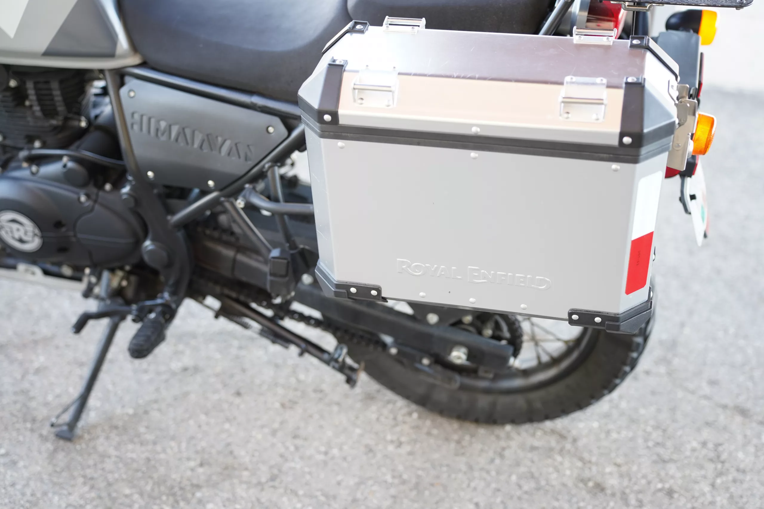 2019 Royal Enfield Himalayan 411 - Sleet Grey - Image 36