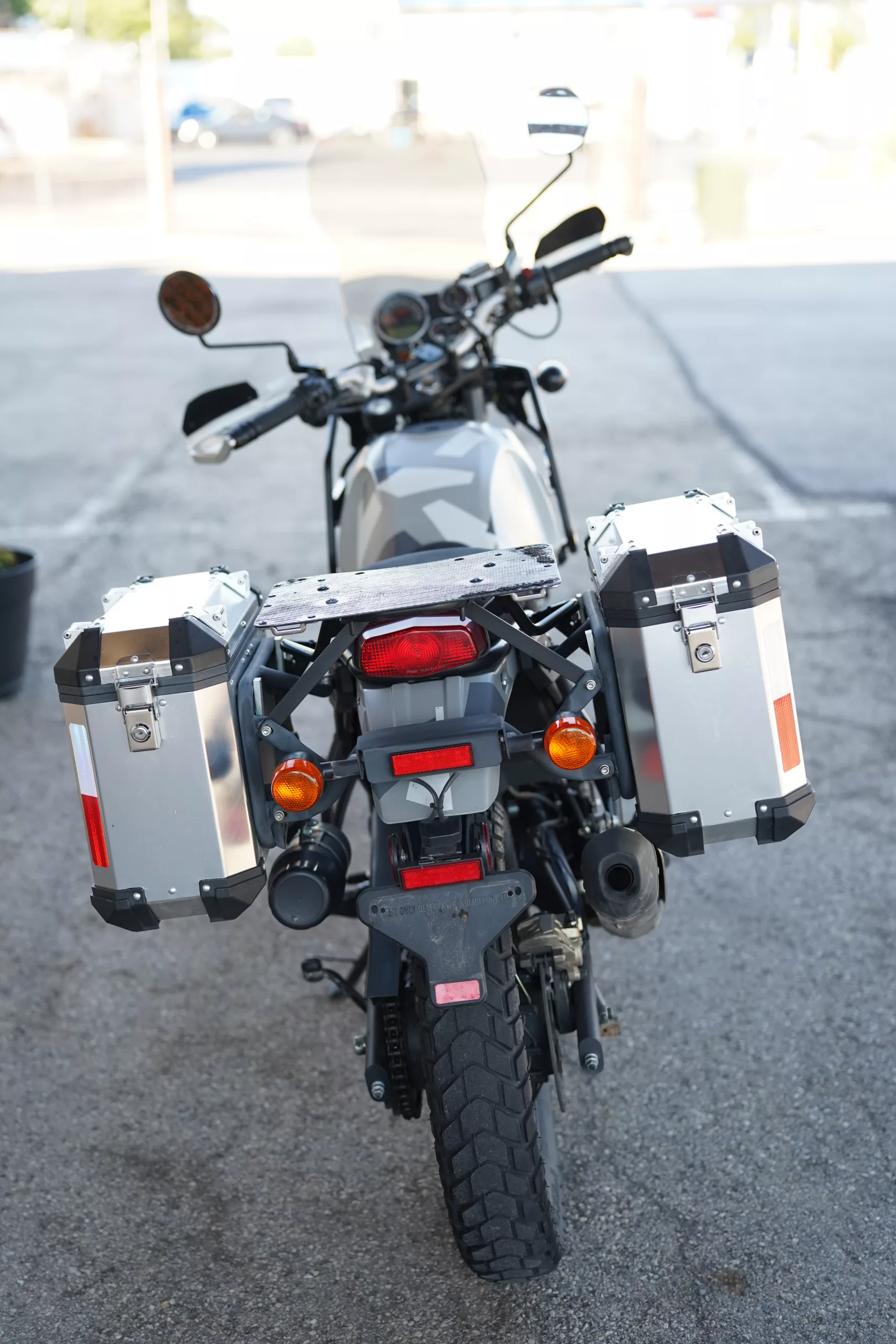 2019 Royal Enfield Himalayan 411 - Sleet Grey - Image 32