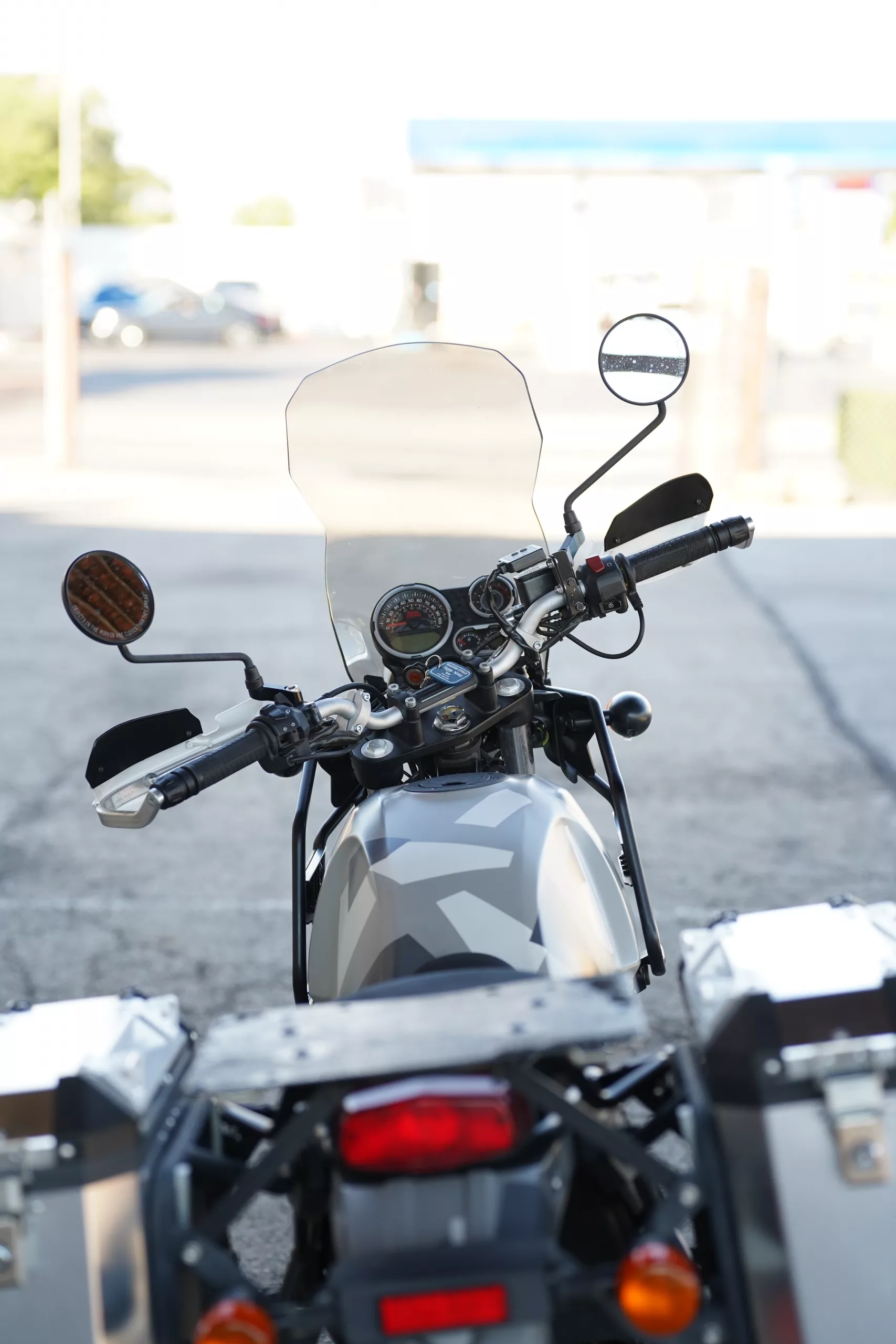 2019 Royal Enfield Himalayan 411 - Sleet Grey - Image 31