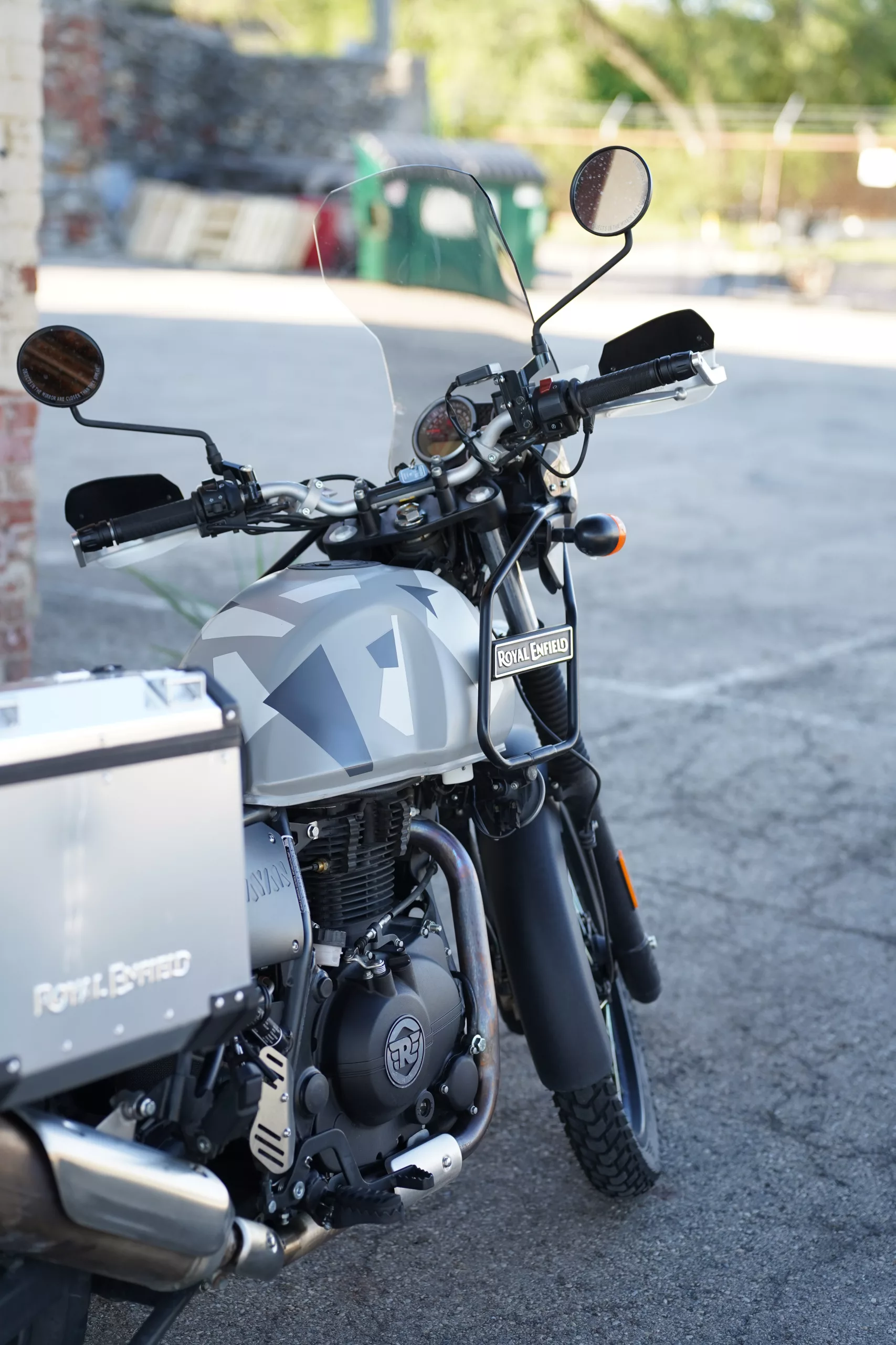 2019 Royal Enfield Himalayan 411 - Sleet Grey - Image 25