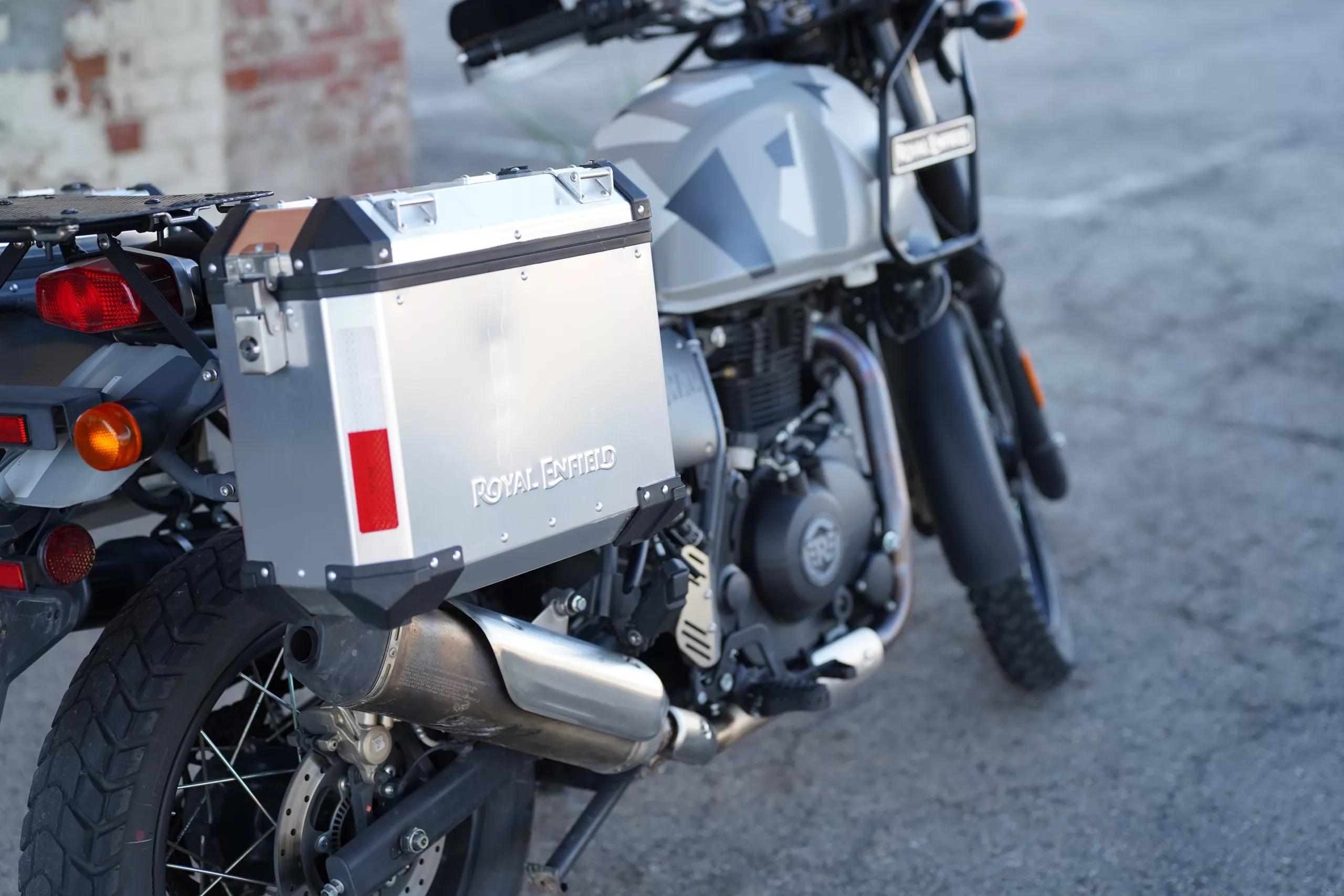 2019 Royal Enfield Himalayan 411 - Sleet Grey - Image 24