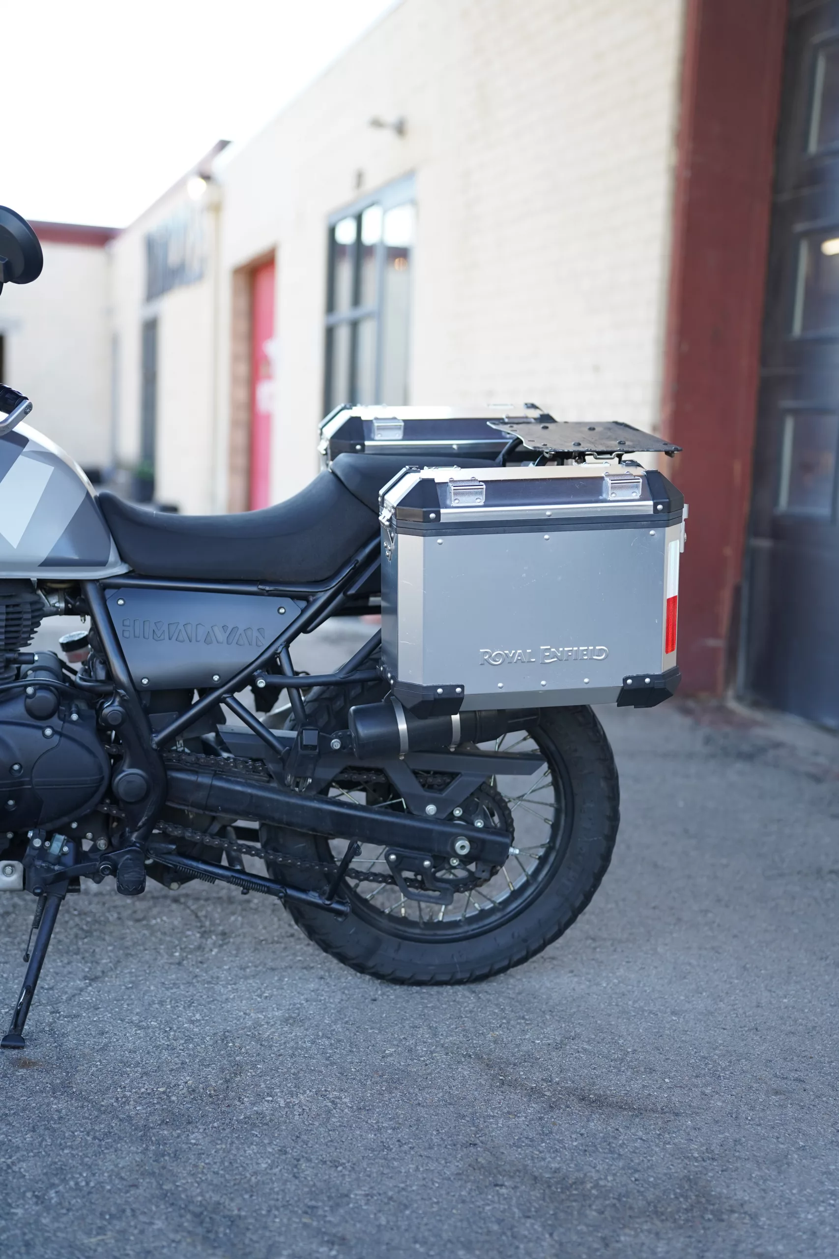 2019 Royal Enfield Himalayan 411 - Sleet Grey - Image 11