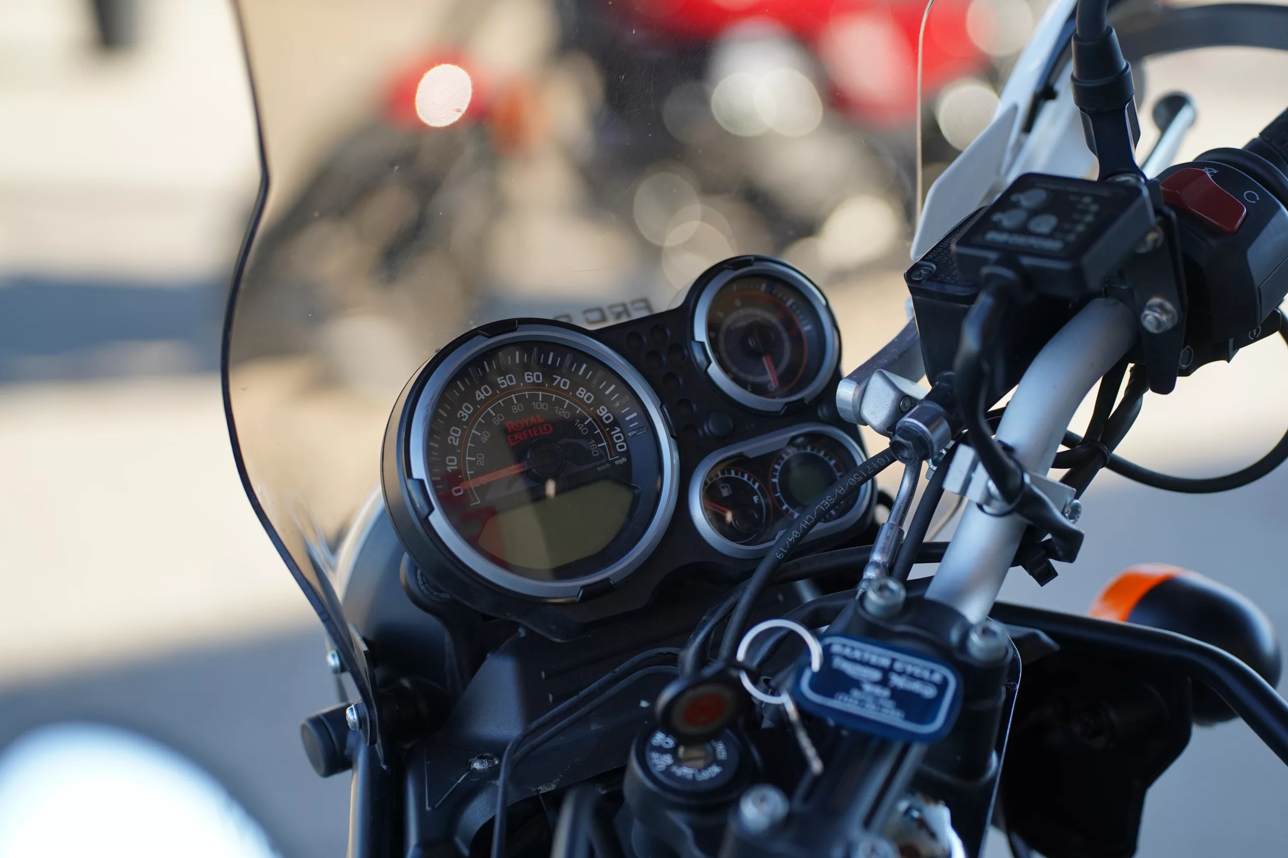 2019 Royal Enfield Himalayan 411 - Sleet Grey - Image 2