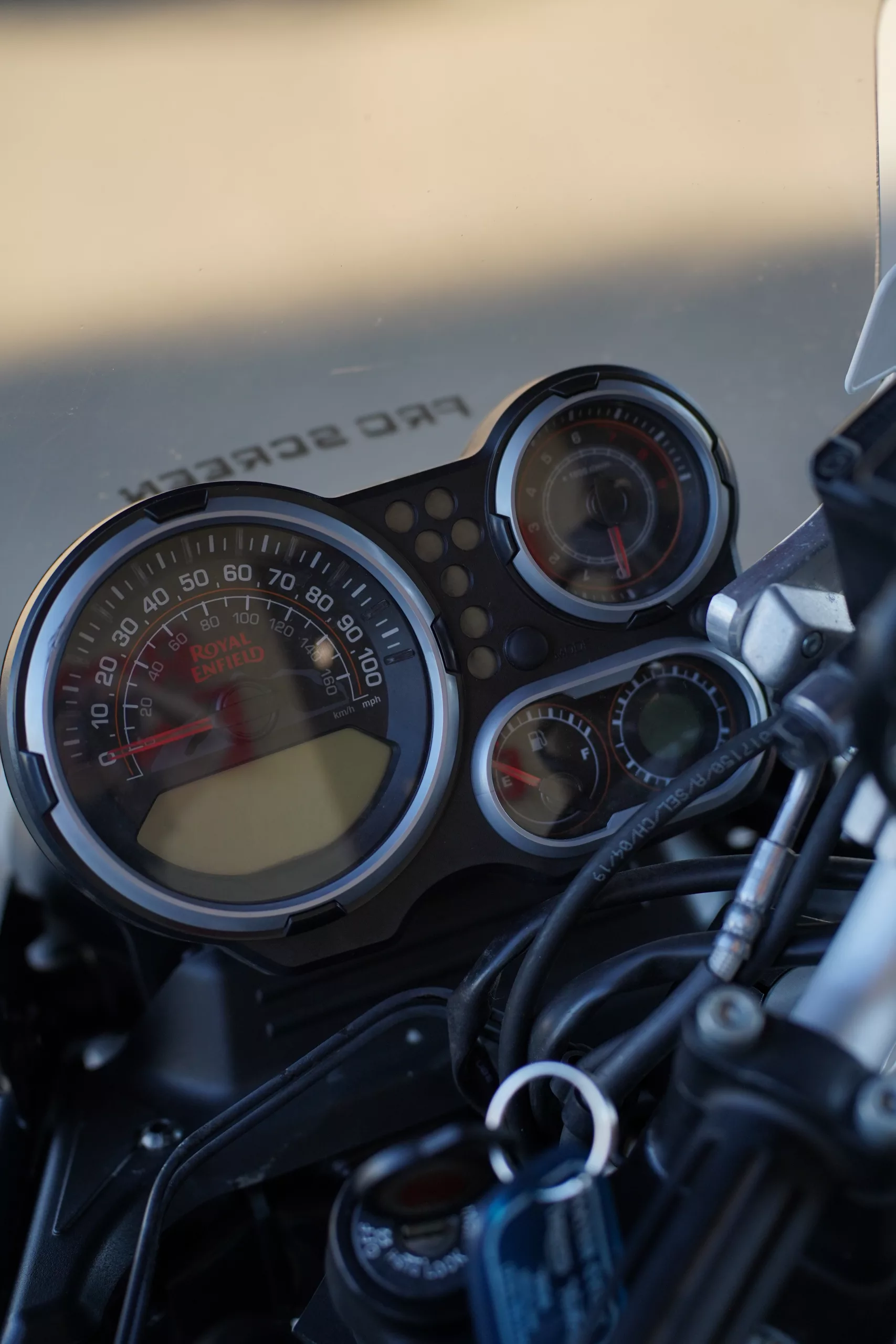 2019 Royal Enfield Himalayan 411 - Sleet Grey - Image 4