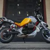 2027 Moto Guzzi V85TT - Giallo Wadi