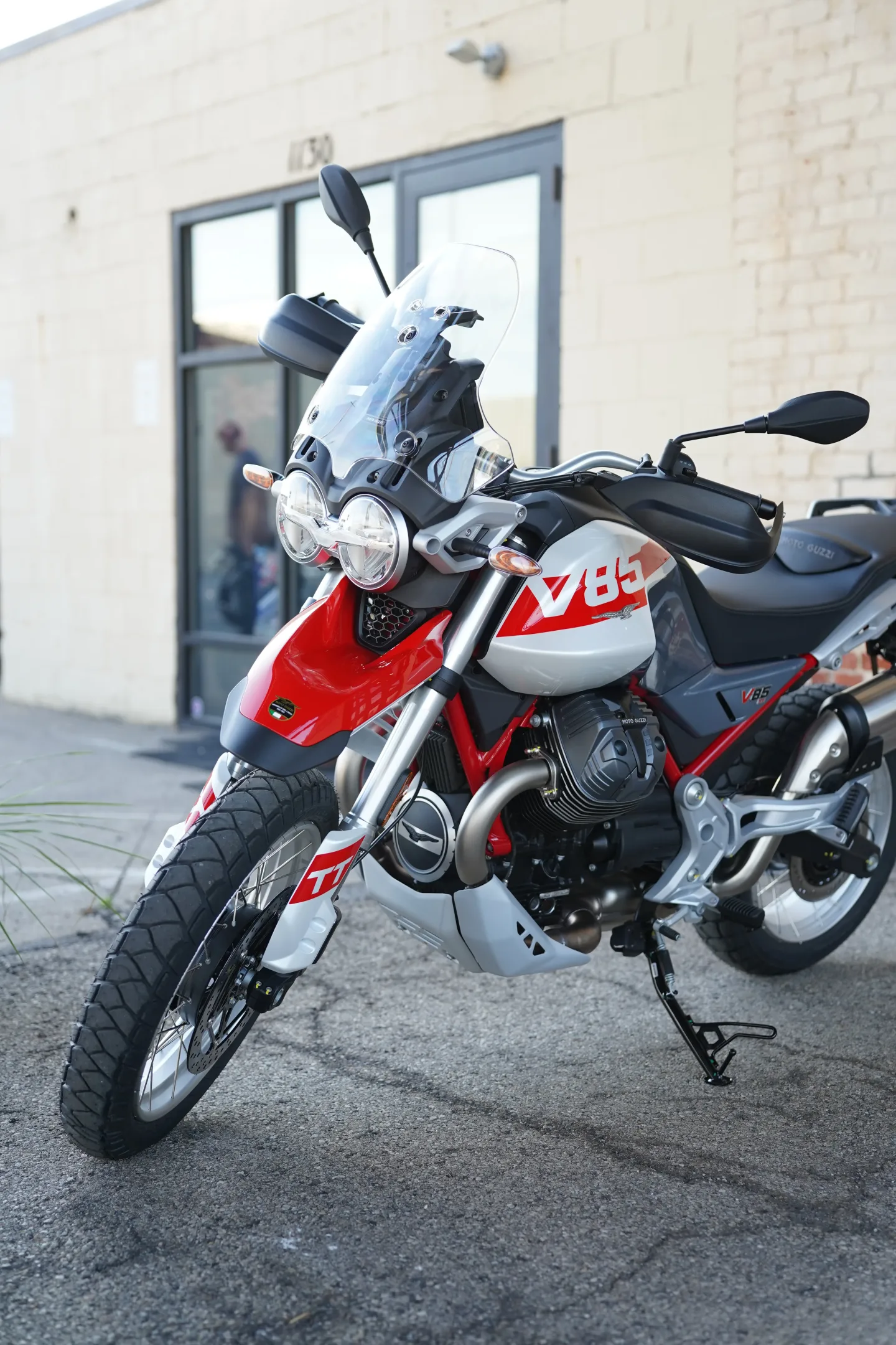 DSC00588_result 2027 Moto Guzzi V85TT - Grigio Yanar Dag