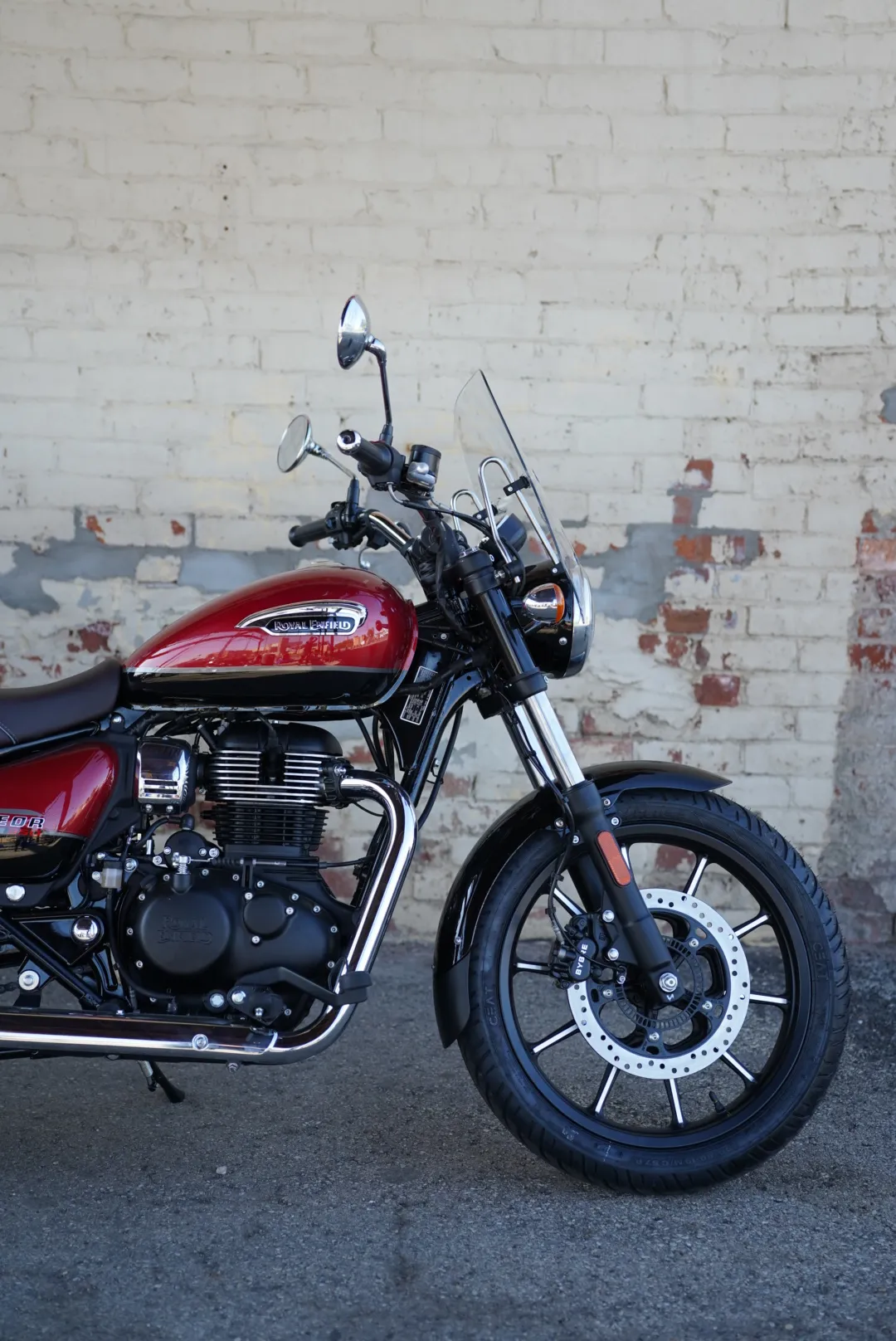 DSC00632 2024 Royal Enfield Meteor 350 - Supernova Red