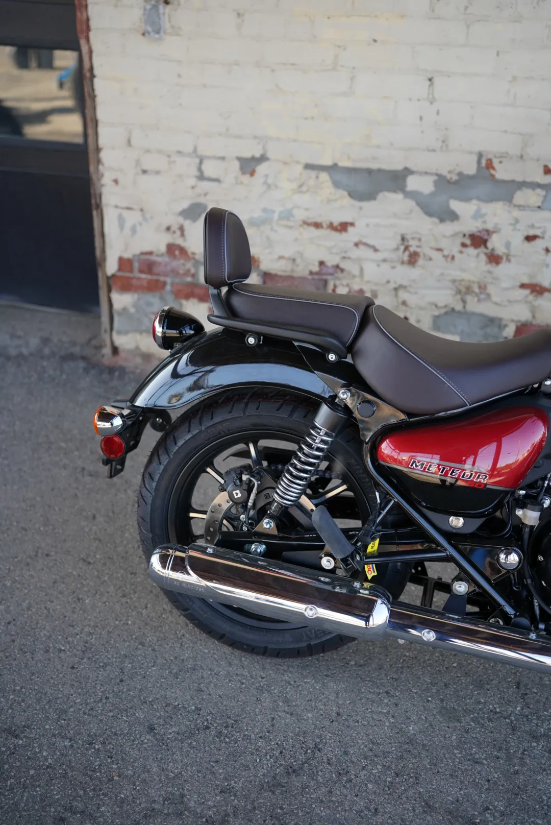 DSC00637 2024 Royal Enfield Meteor 350 - Supernova Red