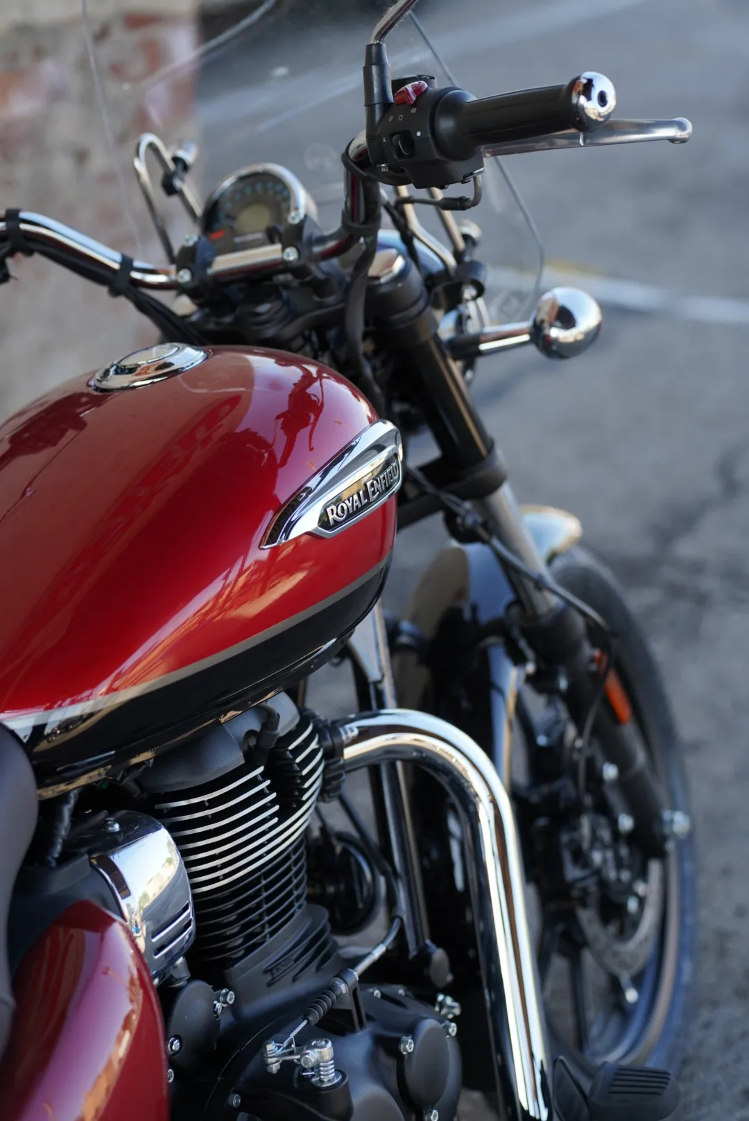 DSC00644 2024 Royal Enfield Meteor 350 - Supernova Red