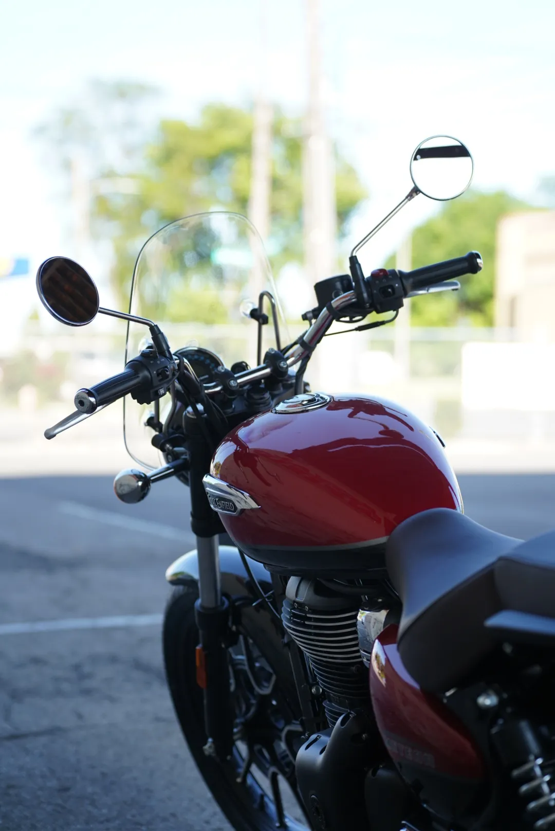 DSC00654 2024 Royal Enfield Meteor 350 - Supernova Red