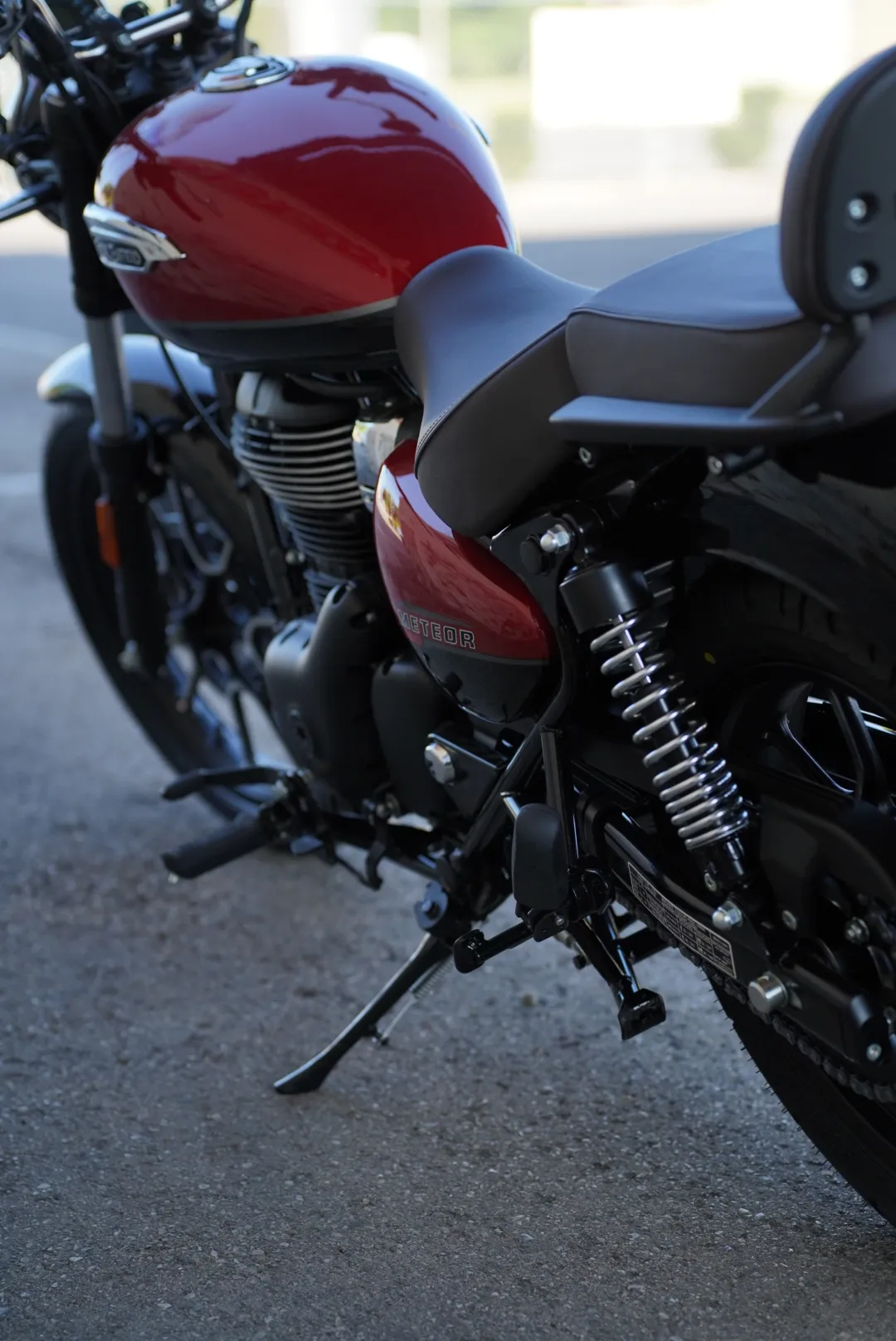 DSC00656 2024 Royal Enfield Meteor 350 - Supernova Red