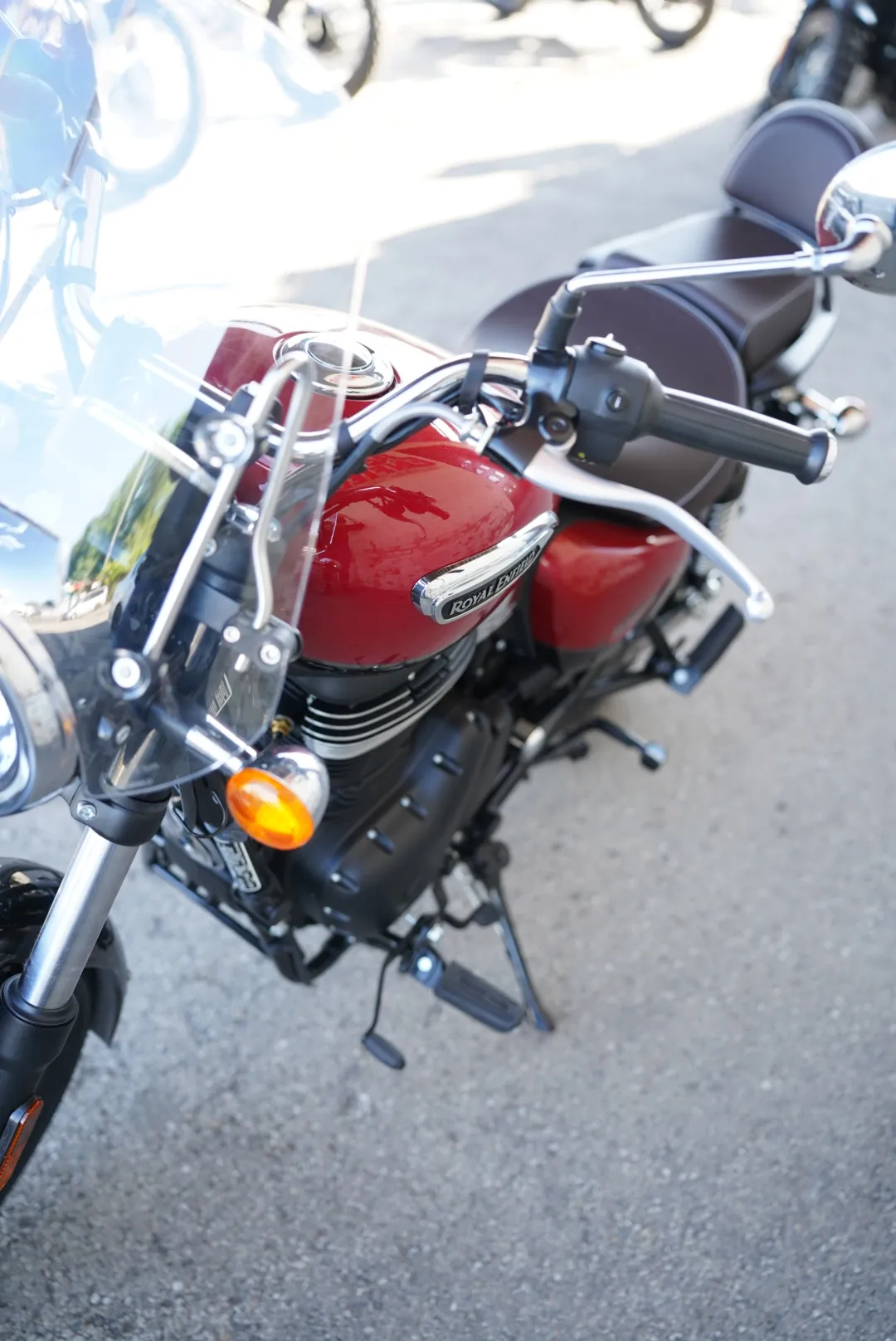 DSC00662 2024 Royal Enfield Meteor 350 - Supernova Red